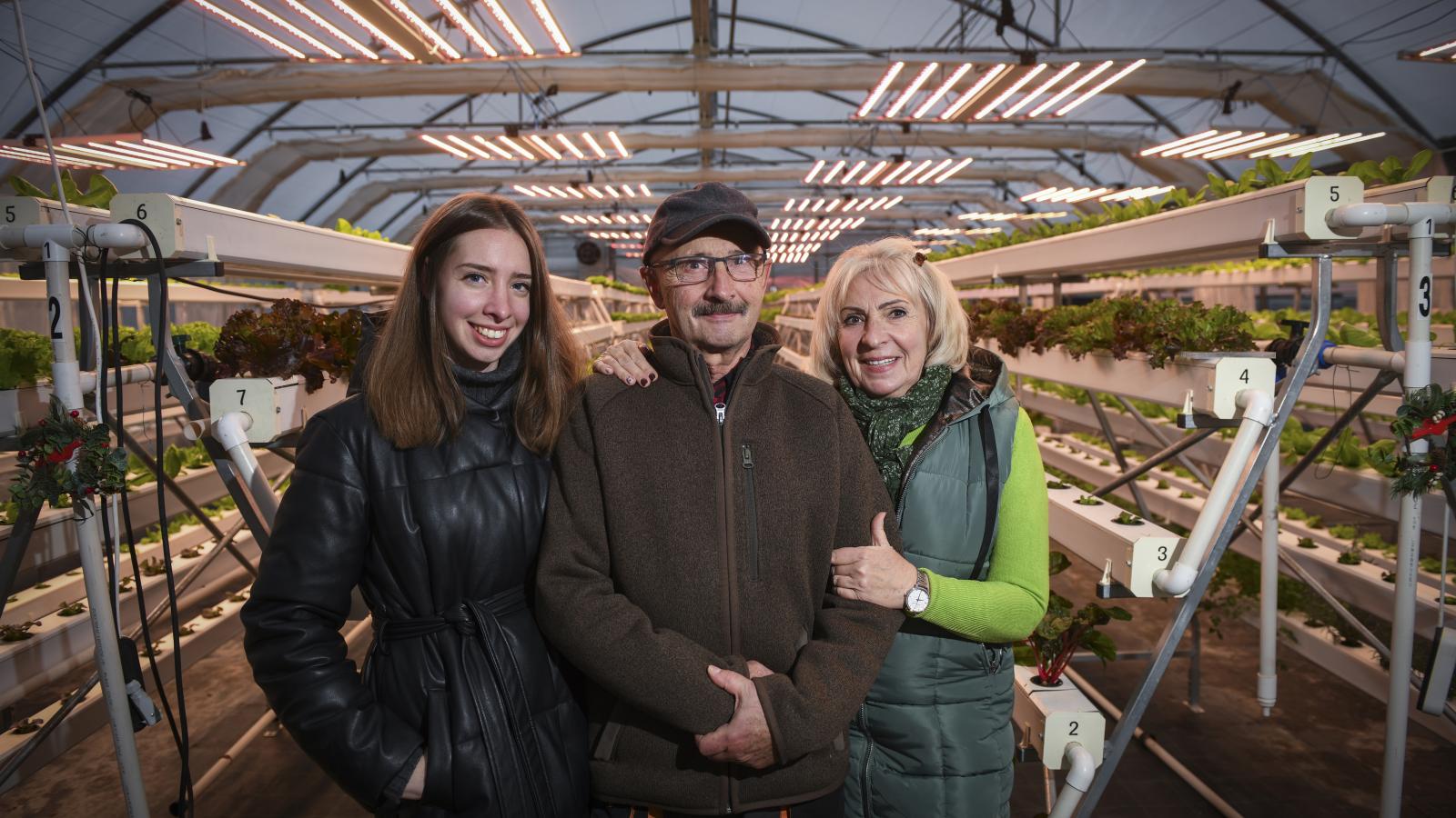 Családi vállalkozás. Csollák Fanni lakberendezői végzettségét hagyta hátra, hogy egy merőben új szakmában mélyedjen el