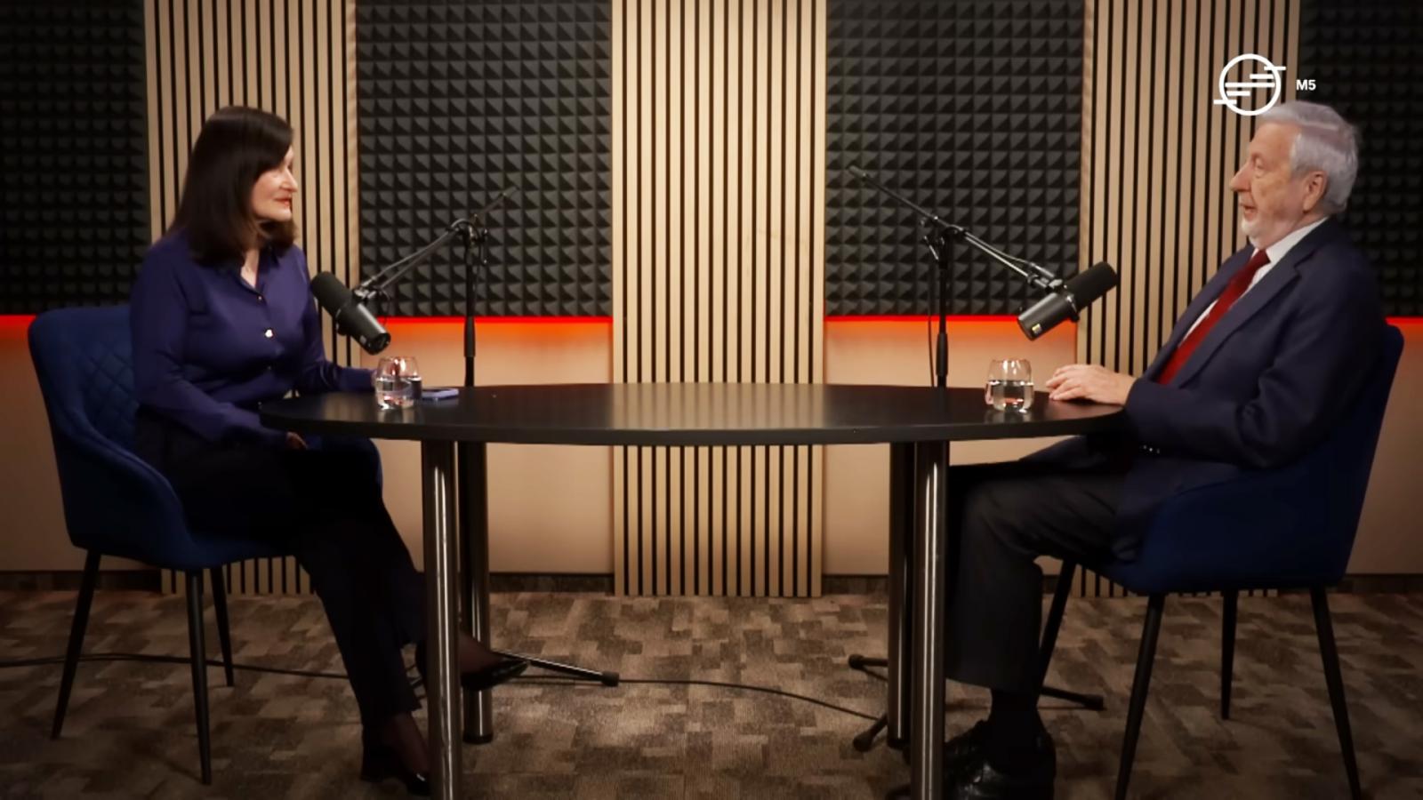 Belekomponálták a hazugságba. Csuhaj Ildikó az M5-ön Jeszenszky Gézával