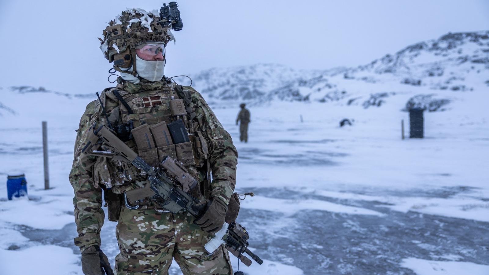 Összefogás a jégmezőkön. Svéd katona grönlandi gyakorlaton