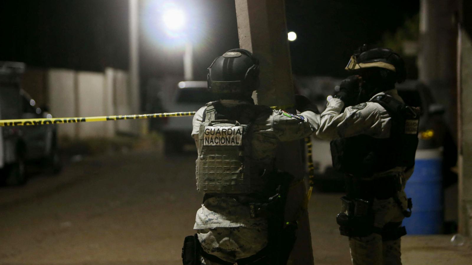 A Nemzeti Gárda a bűncselekmény helyszínén, Salamancában, Guanajuato államban, Mexikóban, 2026. január 25-én.
