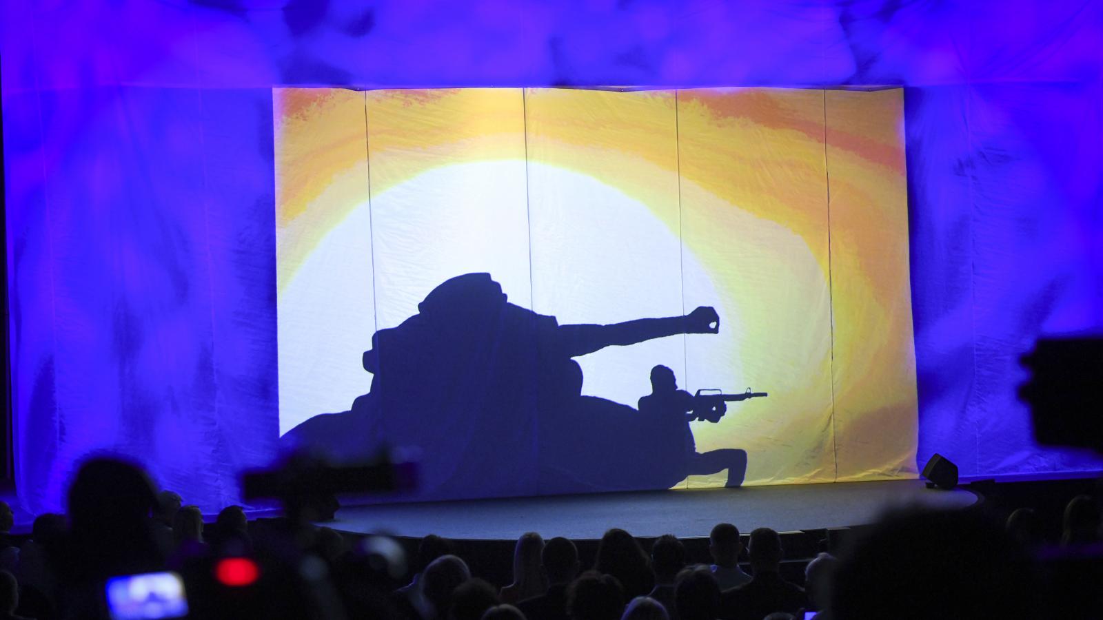 Részlet a Digitális Polgári Körök 2025. november 29-i nyíregyházi Háborúellenes Gyűlésének felvezető animációjából  