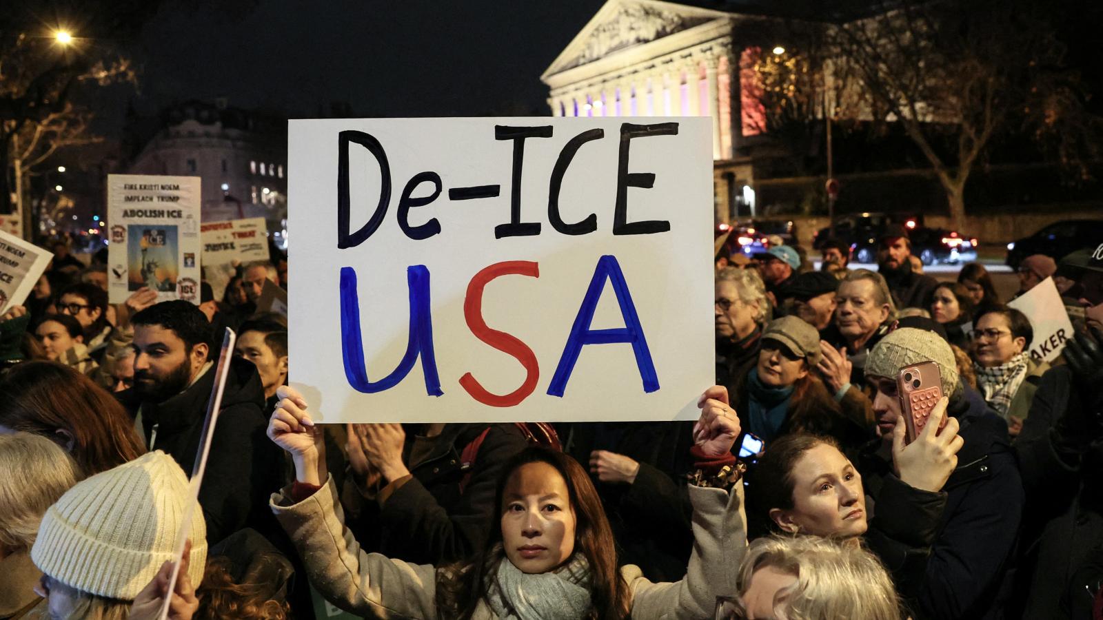 Trump már engedékenyebb hangnemet üt meg a közfelháborodás miatt