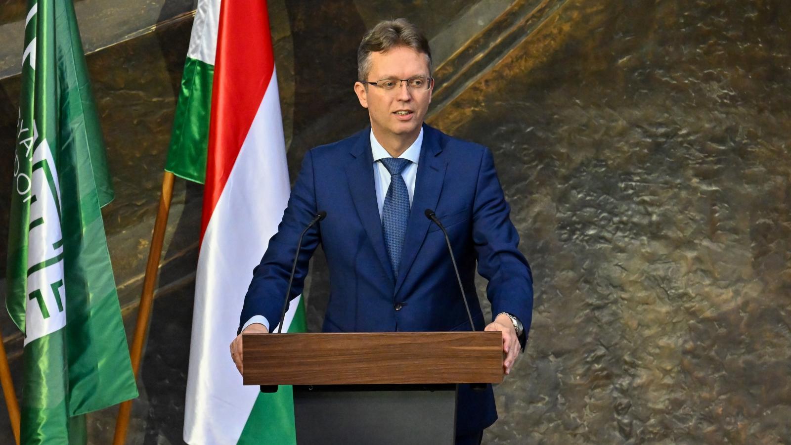 Hankó Balázs - Korábbi felvétel 