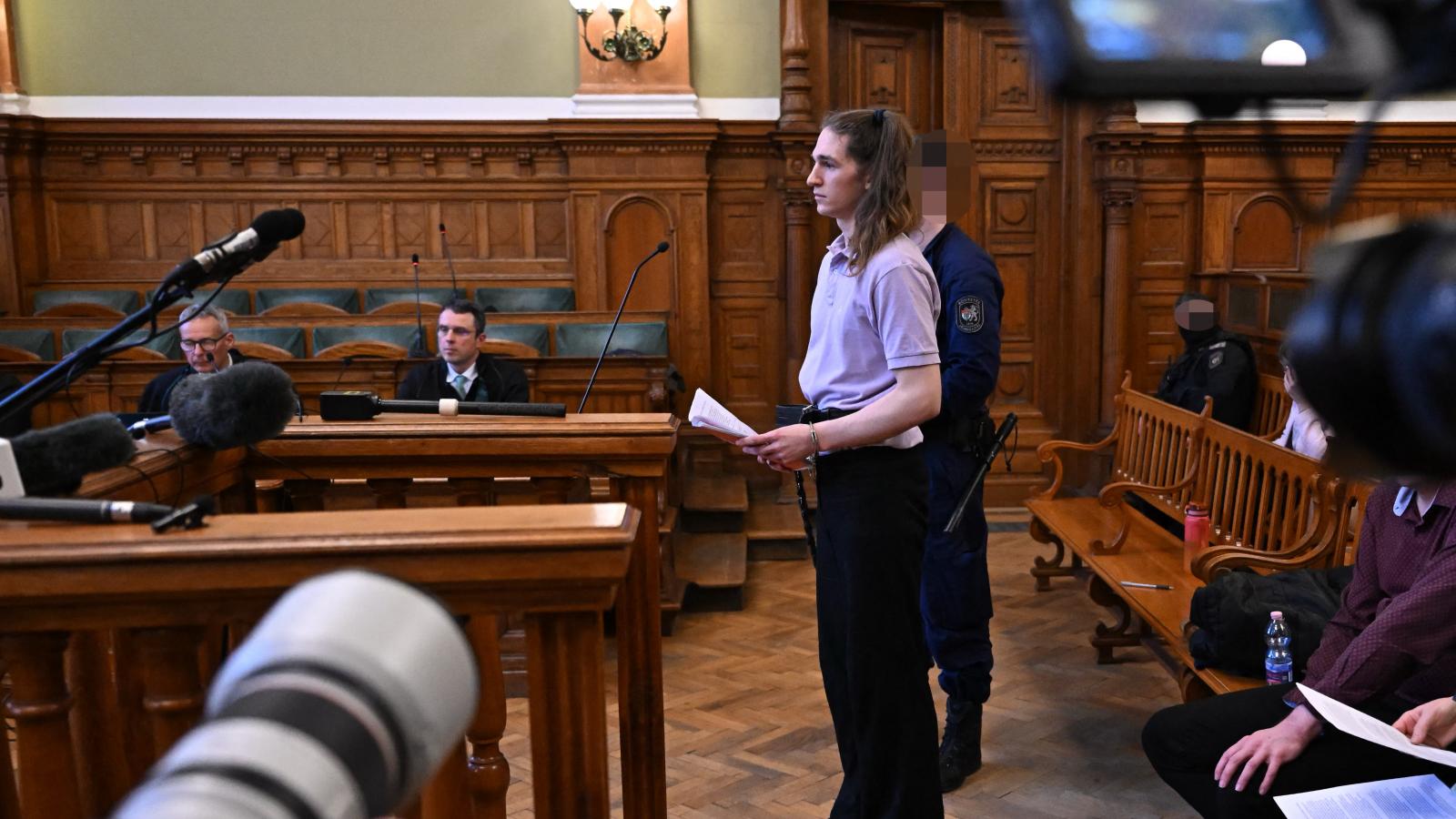 Maja T. a Fővárosi Törvényszéken február 4-én 