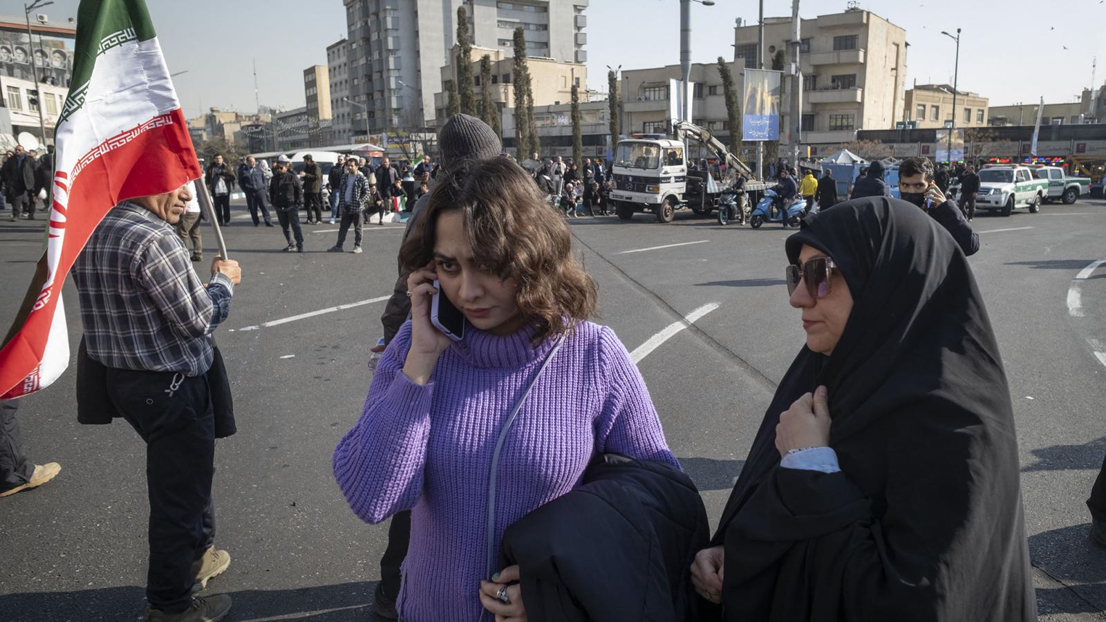 Az Iránban országszerte zajló tüntetések elindításában kulcsszerepet játszottak a nők