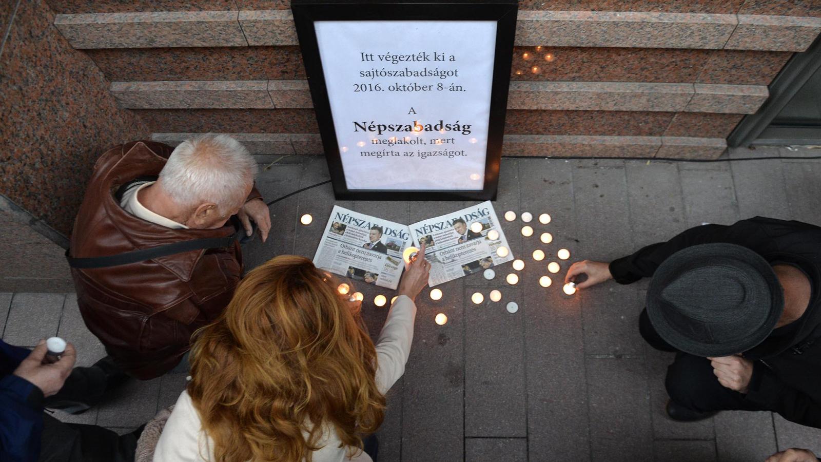 A bezárt Népszabadságot (és a sajtószabadságot) gyászolók 2016-ban