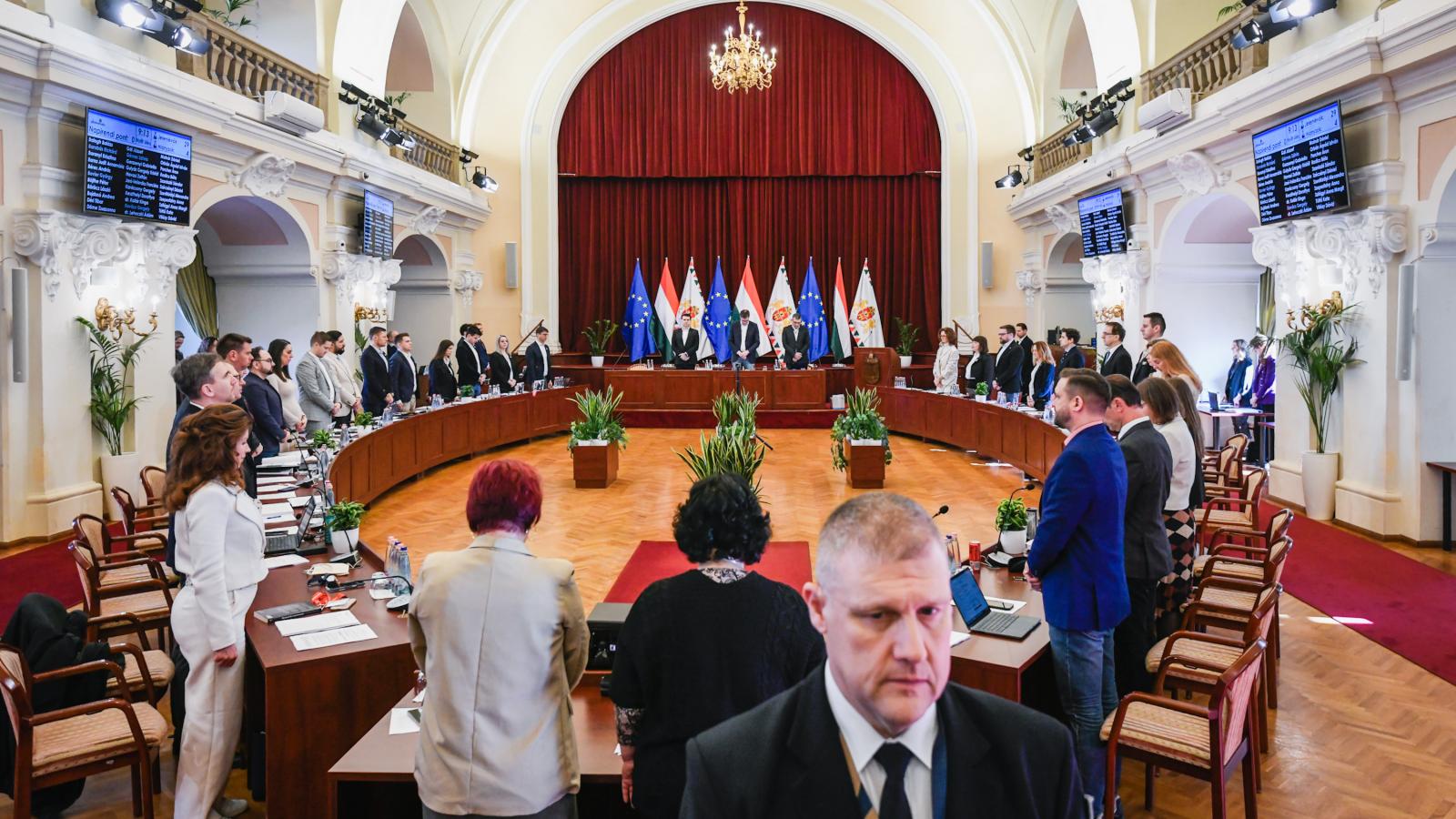 A Fővárosi Közgyűlés február 25-én.