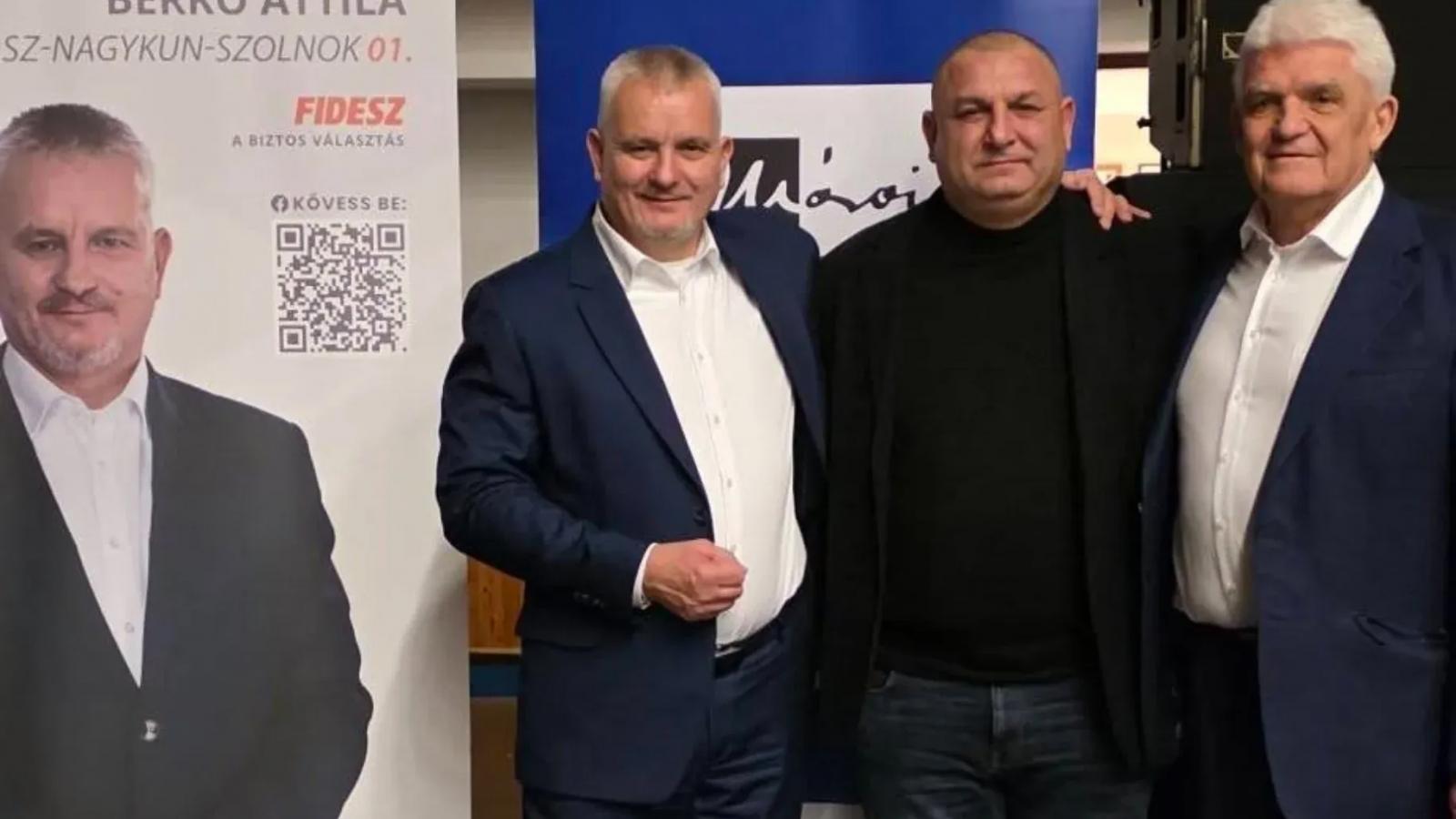 Berkó Attila szolnoki fideszes jelölt, Berki Ferenc, a Magyar Polgári Erő Maros megyei elnöke és Szalay Ferenc, a Fidesz korábbi szolnoki választókerületi elnöke 