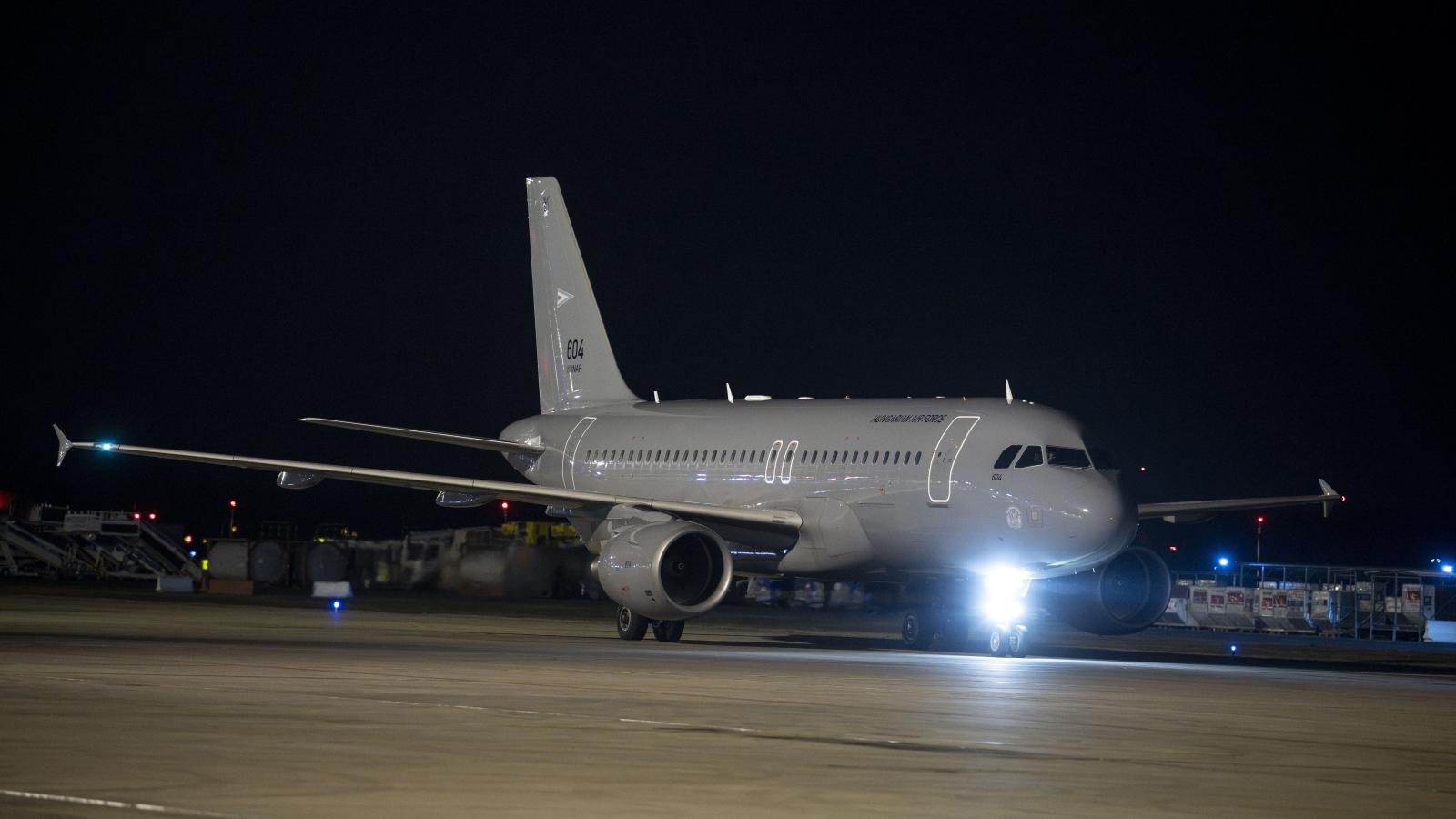 Budapestre érkező mentesítő járat március 6-án 