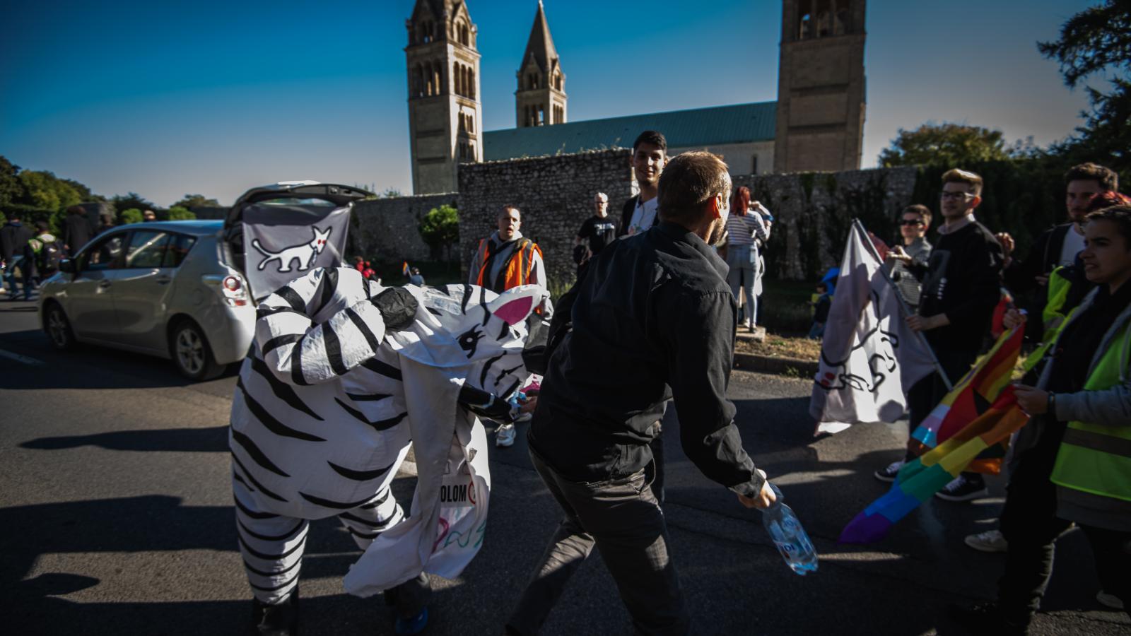 A támadás egyik pillanata 