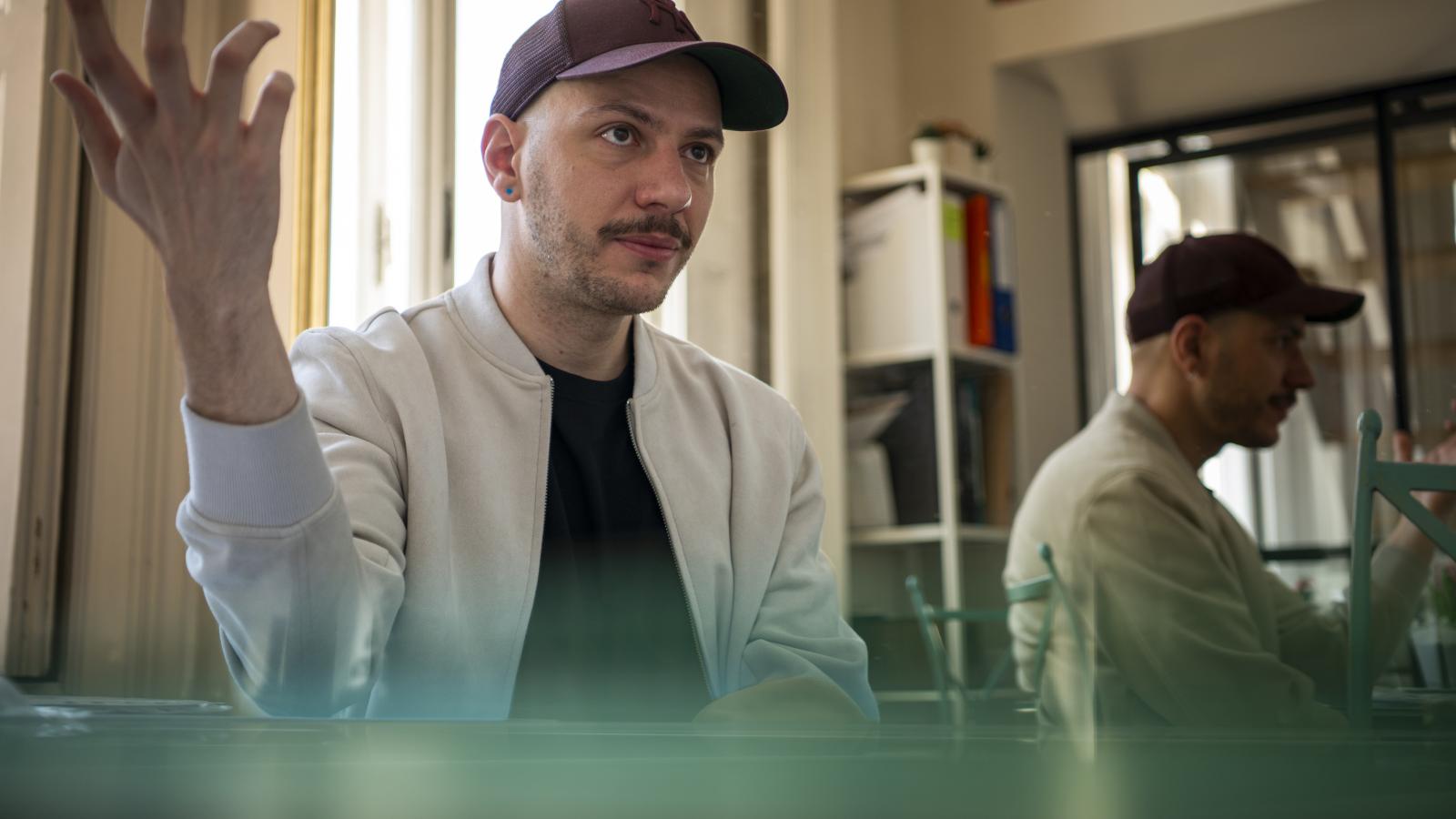 A filmrendező szerint Magyar Péter szarkasztikus humora is megjelenik majd a Tavaszi szélben