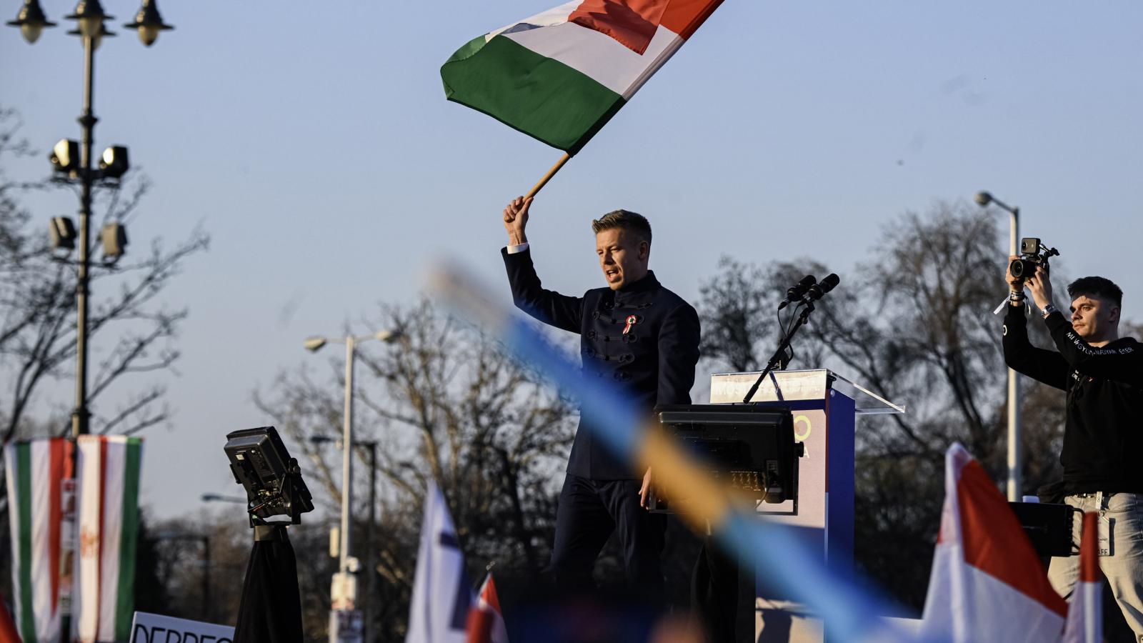 Nemzeti Menet - Tisza Párt