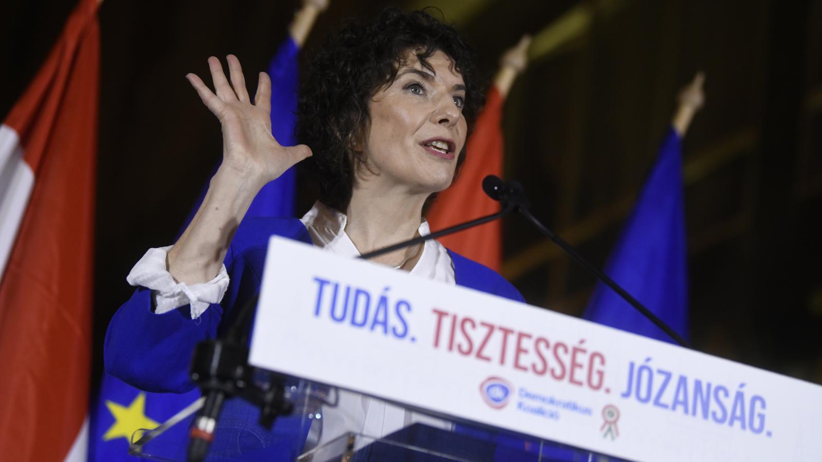 Dobrev Klára a Demokratikus Koalíció ünnepi felvonulásán március 14-én 