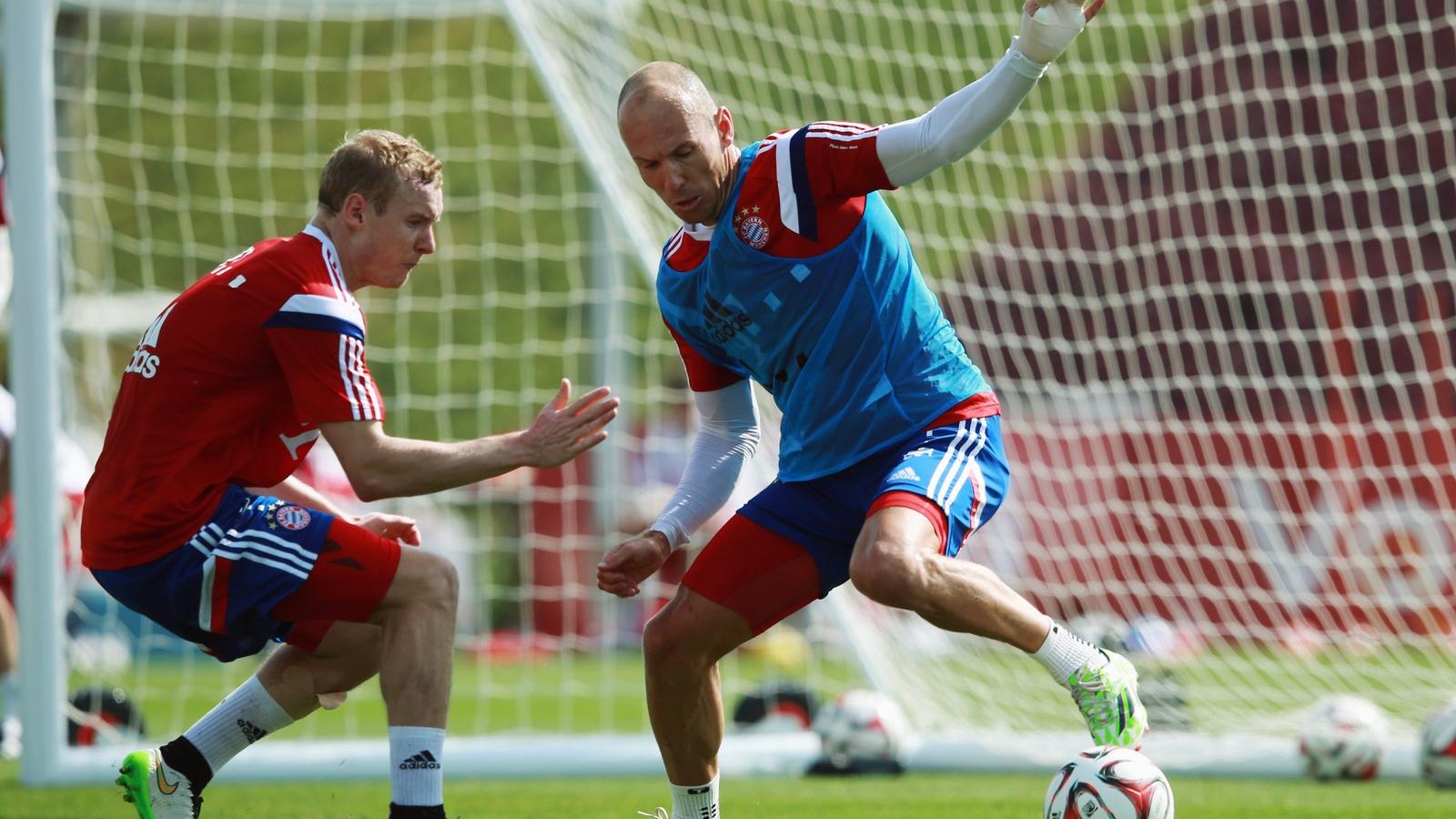 Sebastian Rode és Arjen Robben. FOTÓ: Getty Images