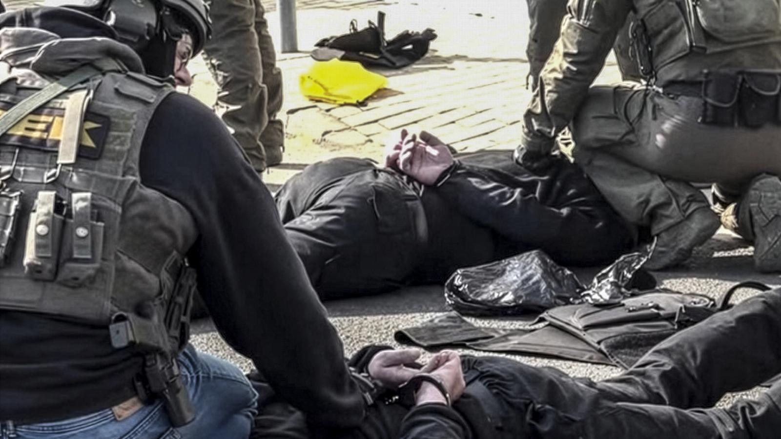  Az ukrán Ocsadbank pénzszállító munkatársainak elfogása március 5-én a Terrorelhárítási Központ felvételén 