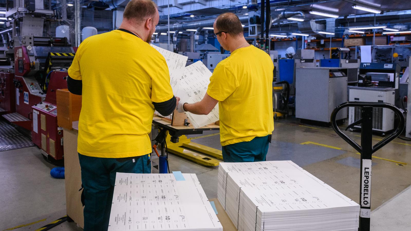 Már elkezdték a szavazólapok nyomtatását az április 12-ei választásra