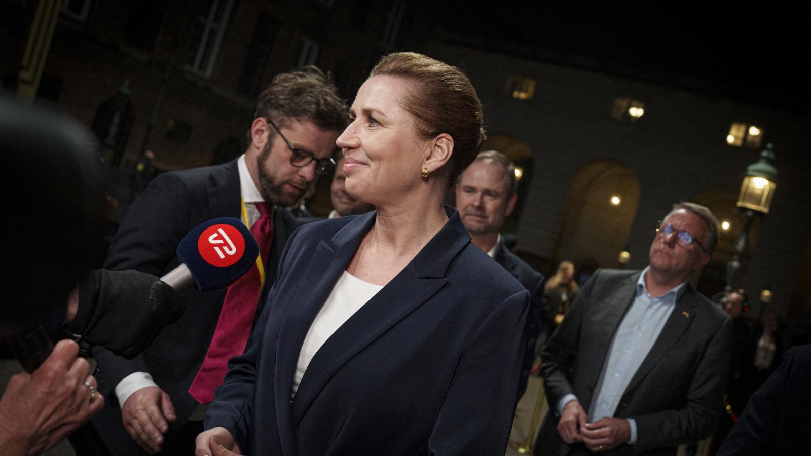 Mette Frederiksen sajtótájékoztatója a választási eredményváró rendezvényen Koppenhágában március 24-én  