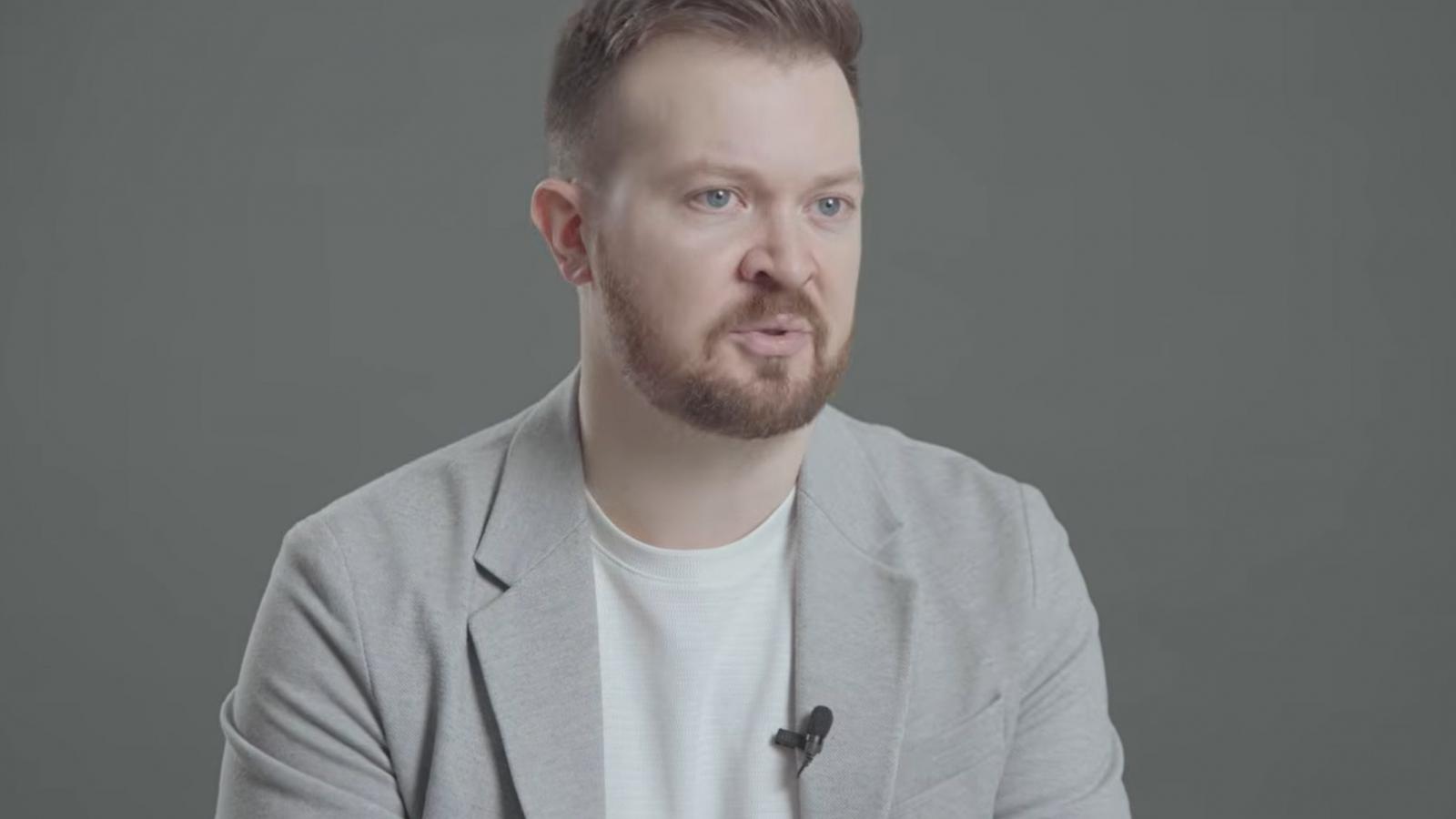 Szabó Bence az inkriminált nyilatkozat közben 