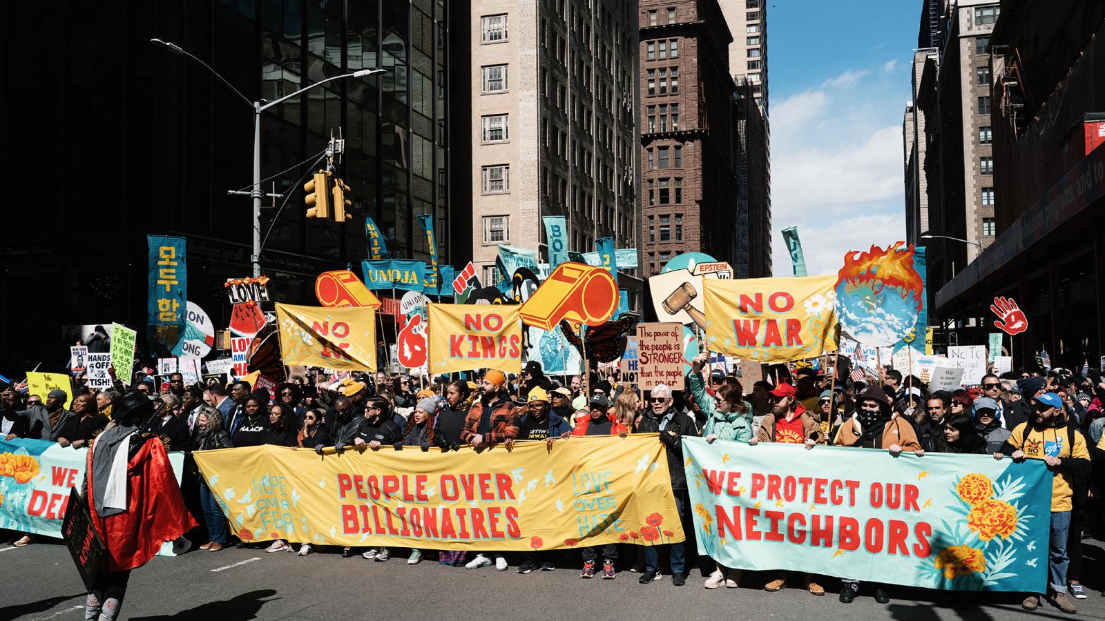 „Megvédjük szomszédainkat!” Több ezer helyszínen voltak felvonulások