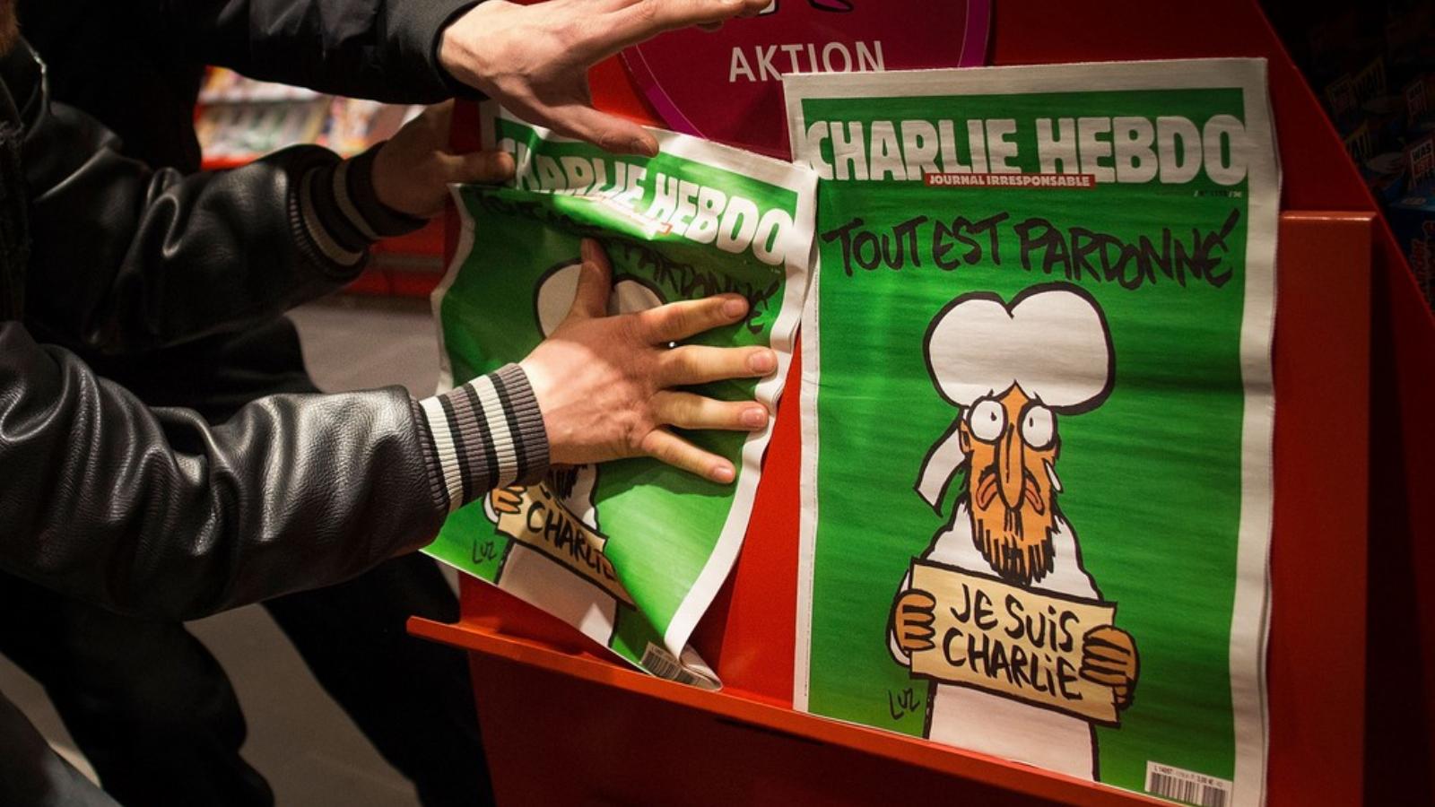 A Charie Hebdo címlapja Mohamed karikatúrájával. FOTÓ: Getty Images