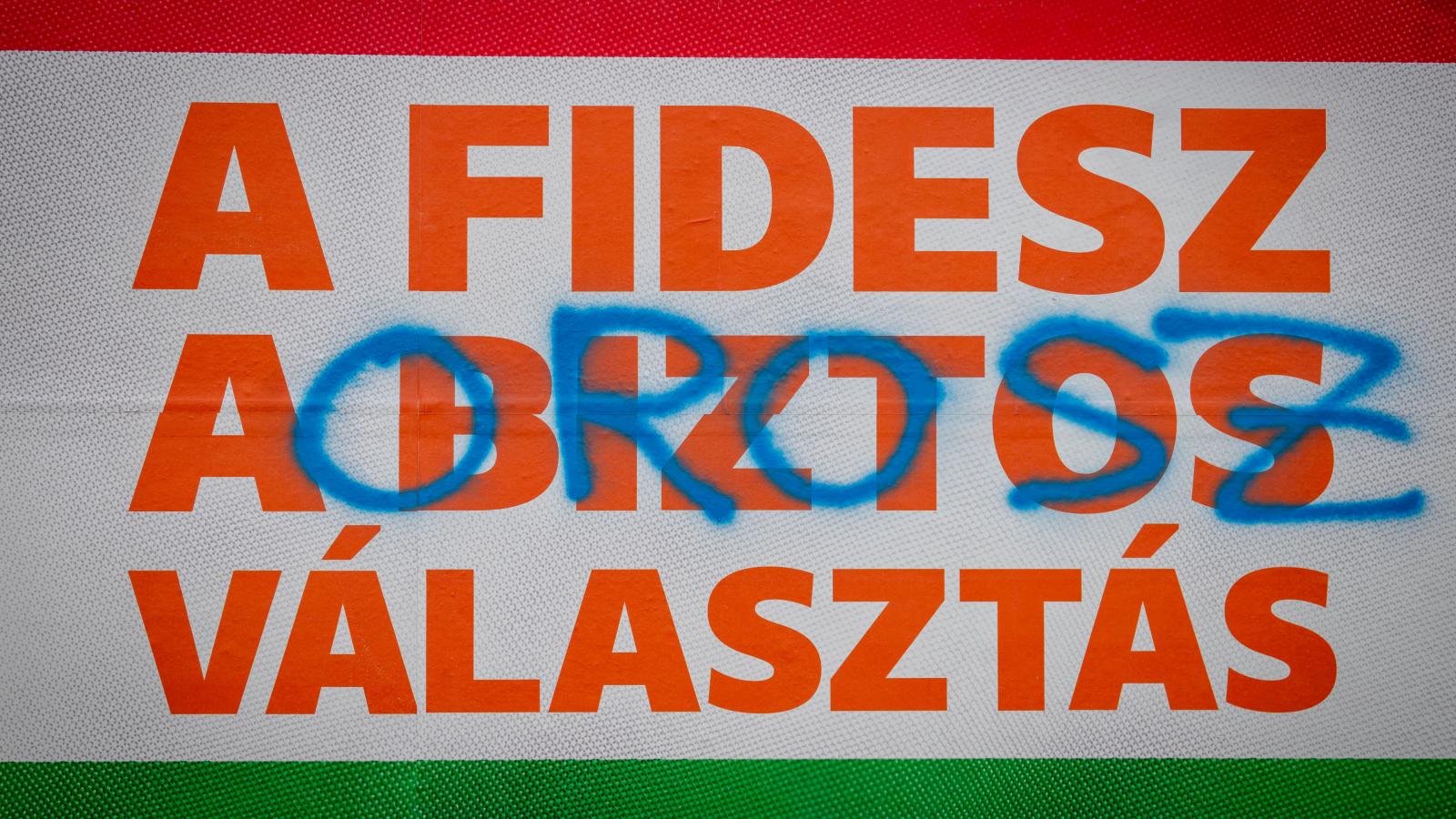 Nem csak a Fideszről szól a mese. Nyugat és Kelet közti választásról volt és van szó mindig ezen a kócos és skizoid félperifériás pusztán 