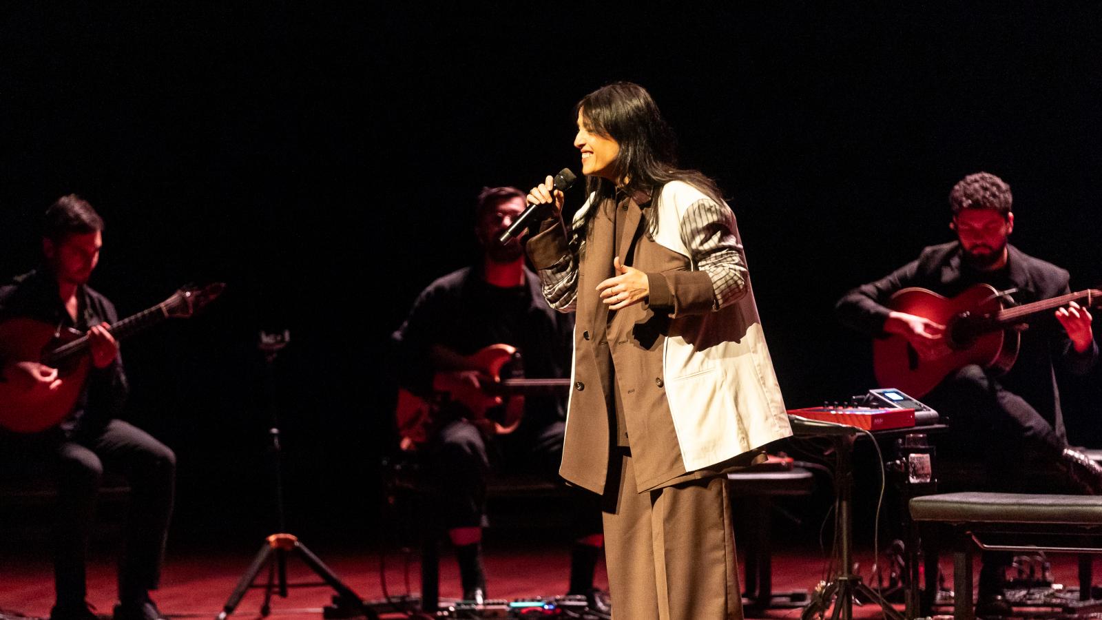  Carminho a portugál identitásról, a női sorsokról és az érzelmek ezer arcáról mesél