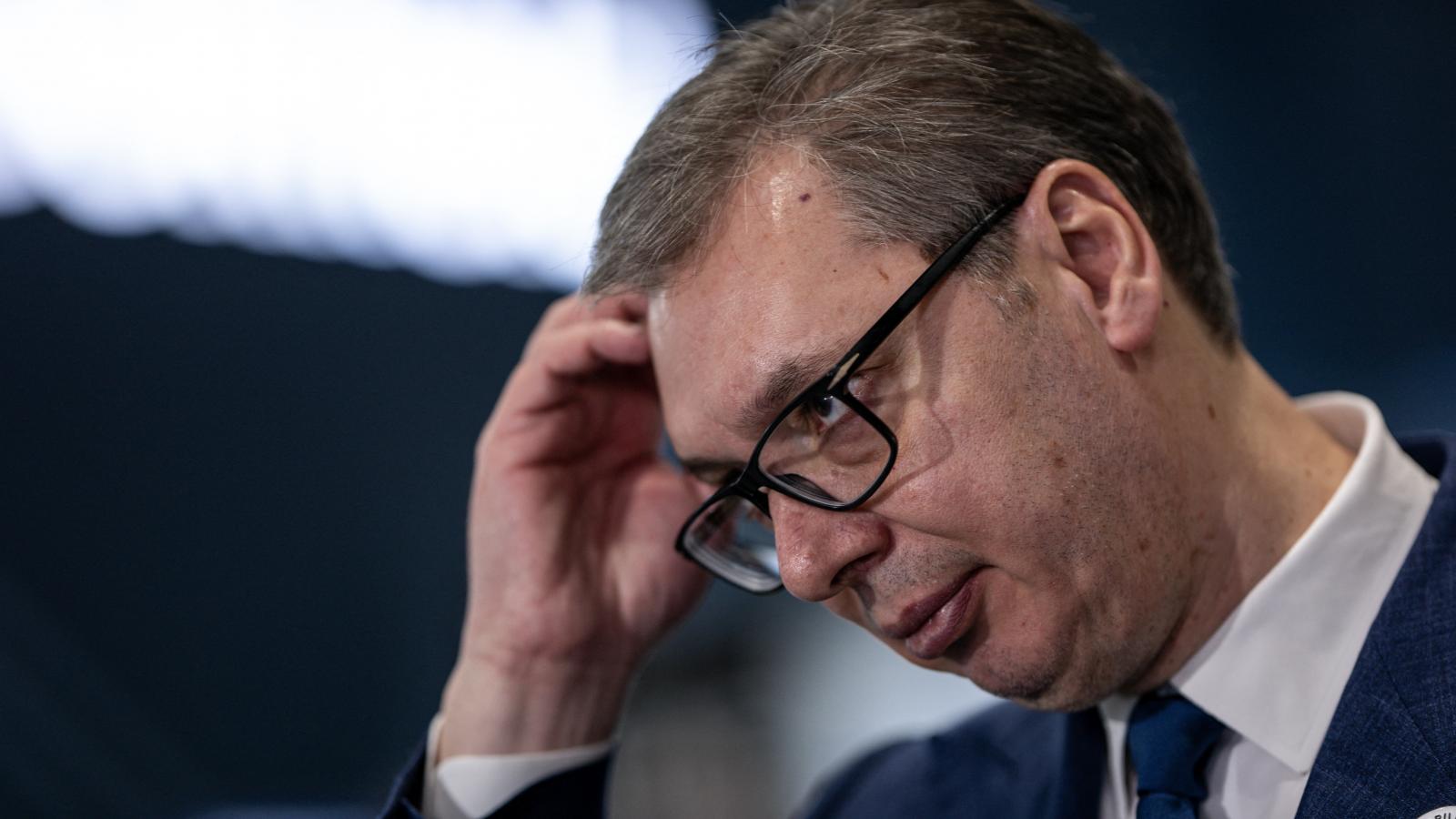 Vučić most nagyon csendben van hátizsákügyben