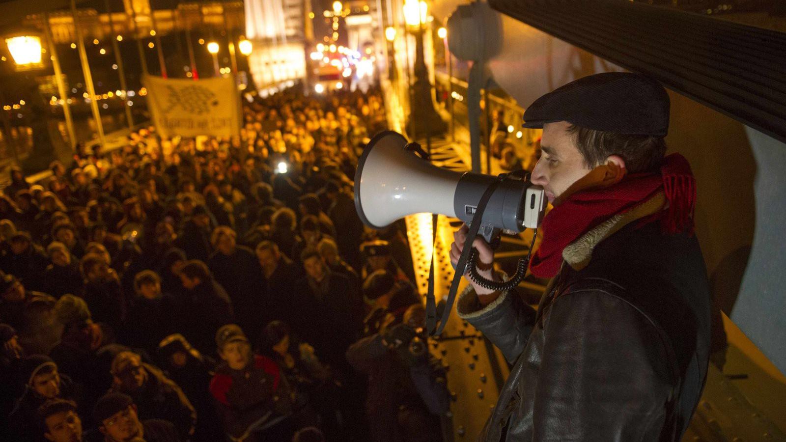 Tavaly decemberben a tiltakozó hallgatók a Lánchidat is elfoglalták, a demonstrációs hullám azonban tavaszra kifulladt FOTÓ: BIE