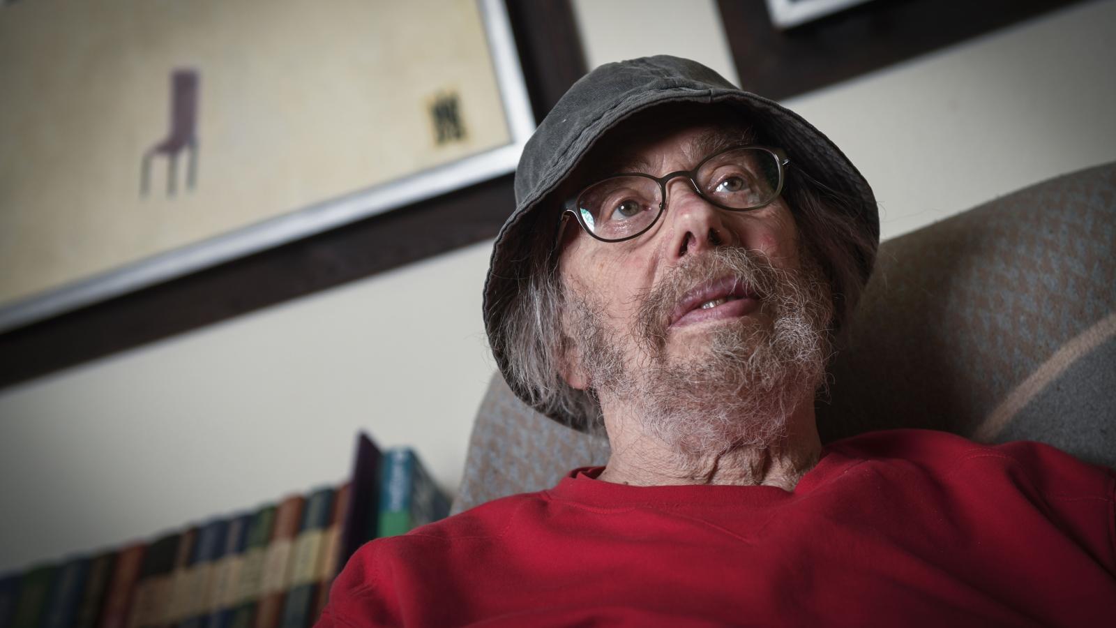 Megbukott az Orbán-rezsim, amely túlságosan régóta, meg­gyökeresedve, hazug és álságos módon kormányzott – fogalmazott Sik Endre