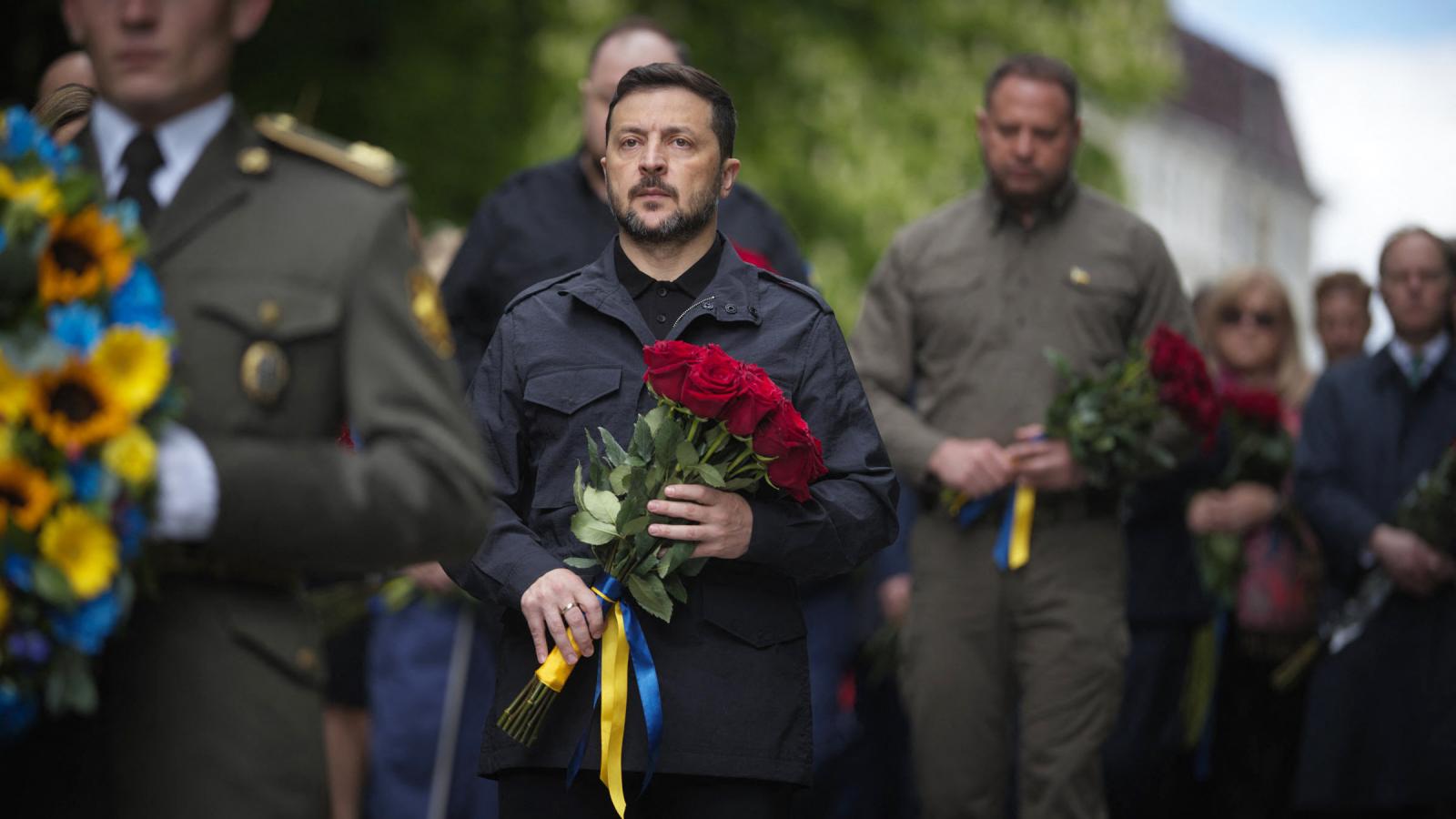 Volodimir Zelenszkij a nácizmus feletti győzelem napja ünnepségén, Kijevben, 2025. május 8-án.
