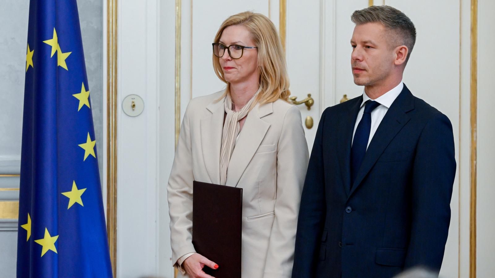 Magyar Péter miniszterelnök és Görög Márta igazságügyi miniszter a Tisza-kormány minisztereinek kinevezési ünnepségén a Sándor-palotában 2026. május 12-én