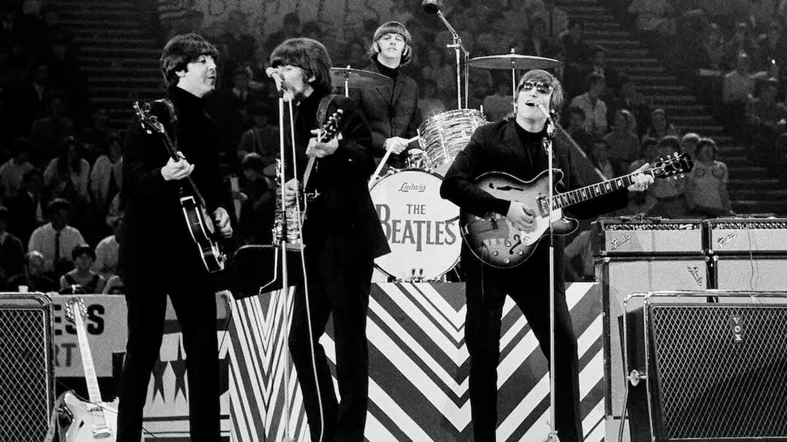 1966. május 1. – a Beatles utolsó fellépése
a londoni Empire Poolban