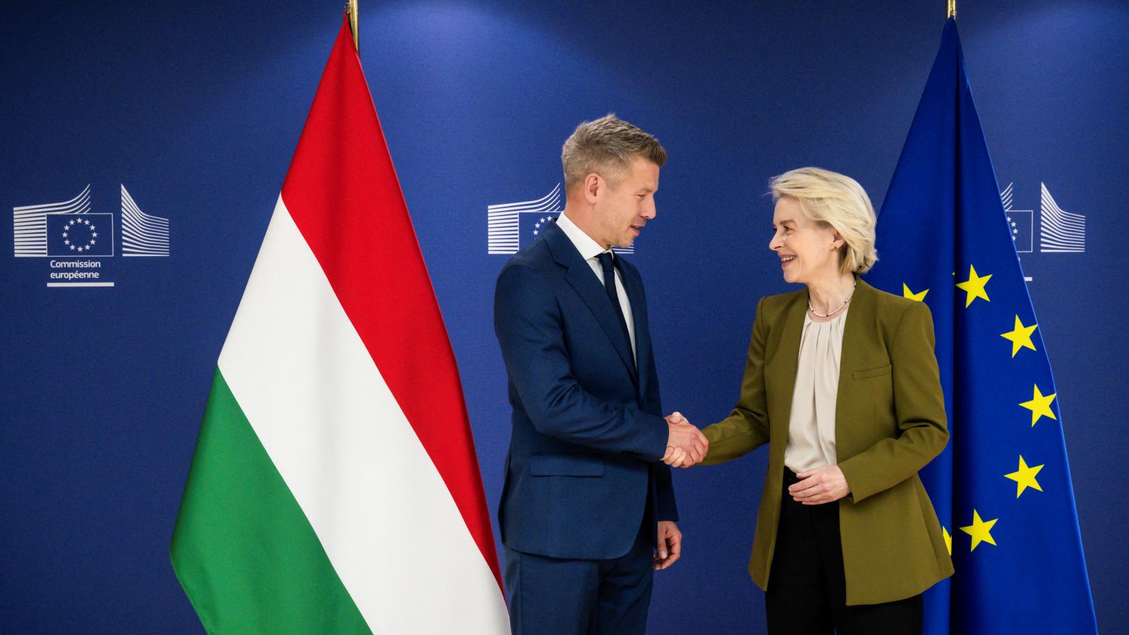 Magyar Péter és Ursula von der Leyen 2026. április 29-én