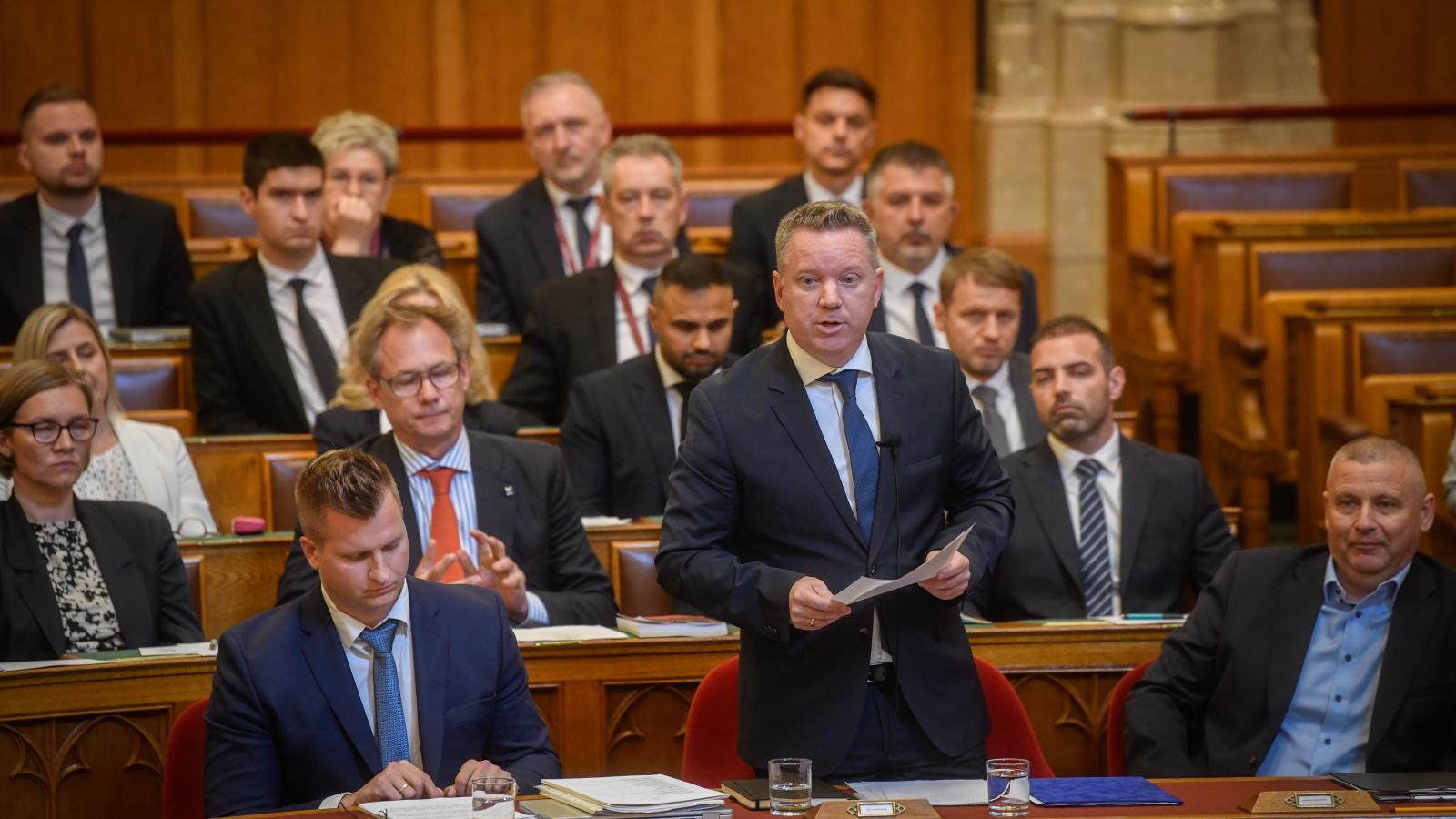 Pósfai Gábor belügyminiszter