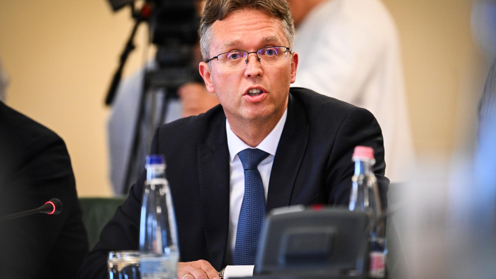 Bajban lehet Hankó Balázs volt kulturális és innovációs miniszter