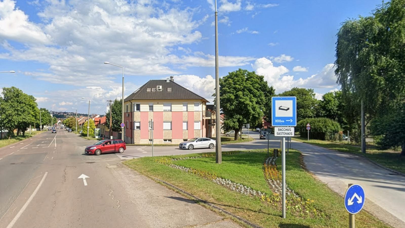 A terület. Ide tervezik a kettős keresz­tet − nem mindenki örömére