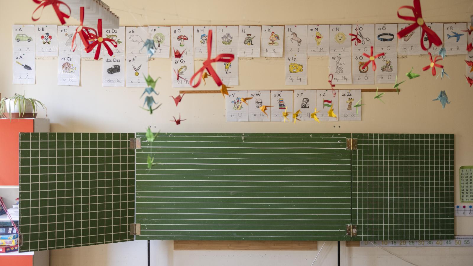 Két héttel a nyári szünet kezdete után már több mint 3100 álláshirdetést tettek közzé a közszféra hivatalos álláskereső oldalán