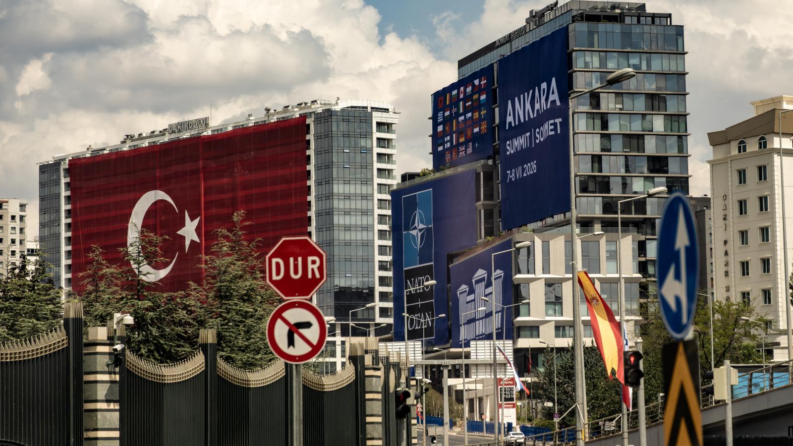 Előkészületek a NATO-csúcsra Ankarában