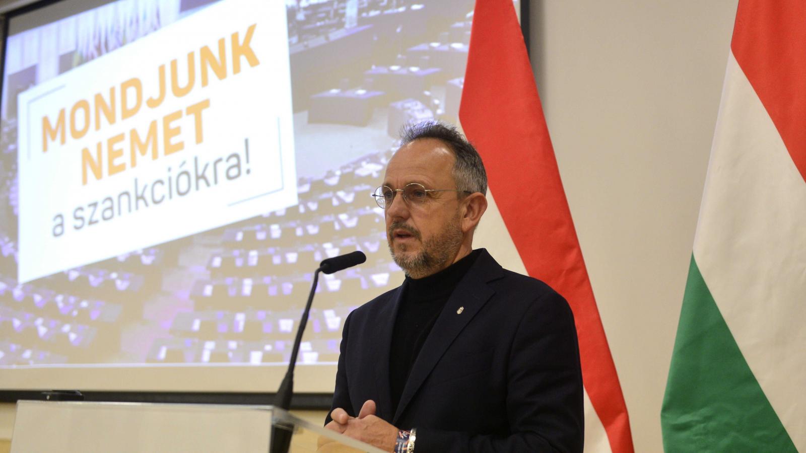 Bús Balázs - Korábbi felvétel