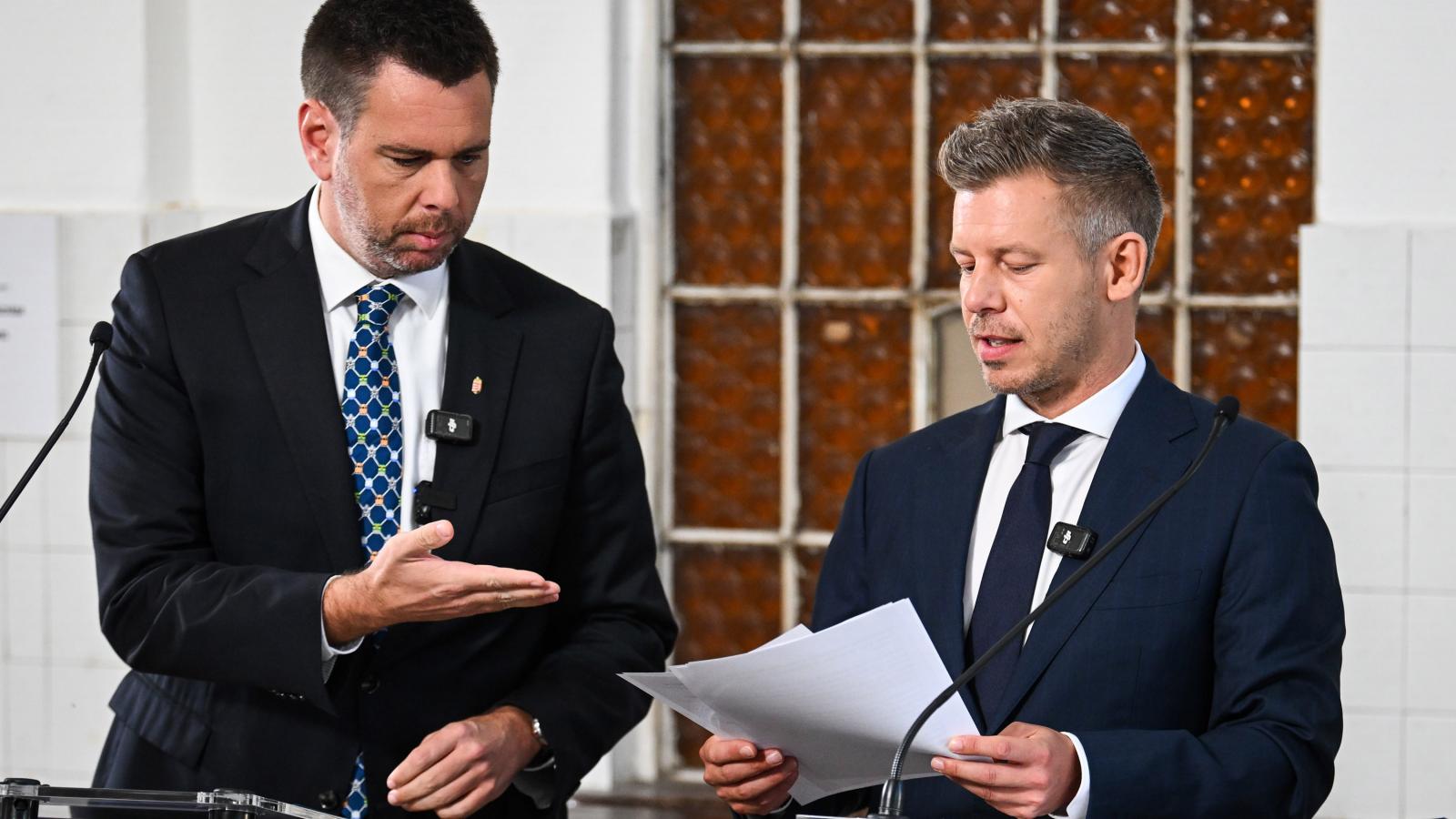 Vitézy Dávid miniszter és Magyar Péter kormányfő sajtótájékoztatója