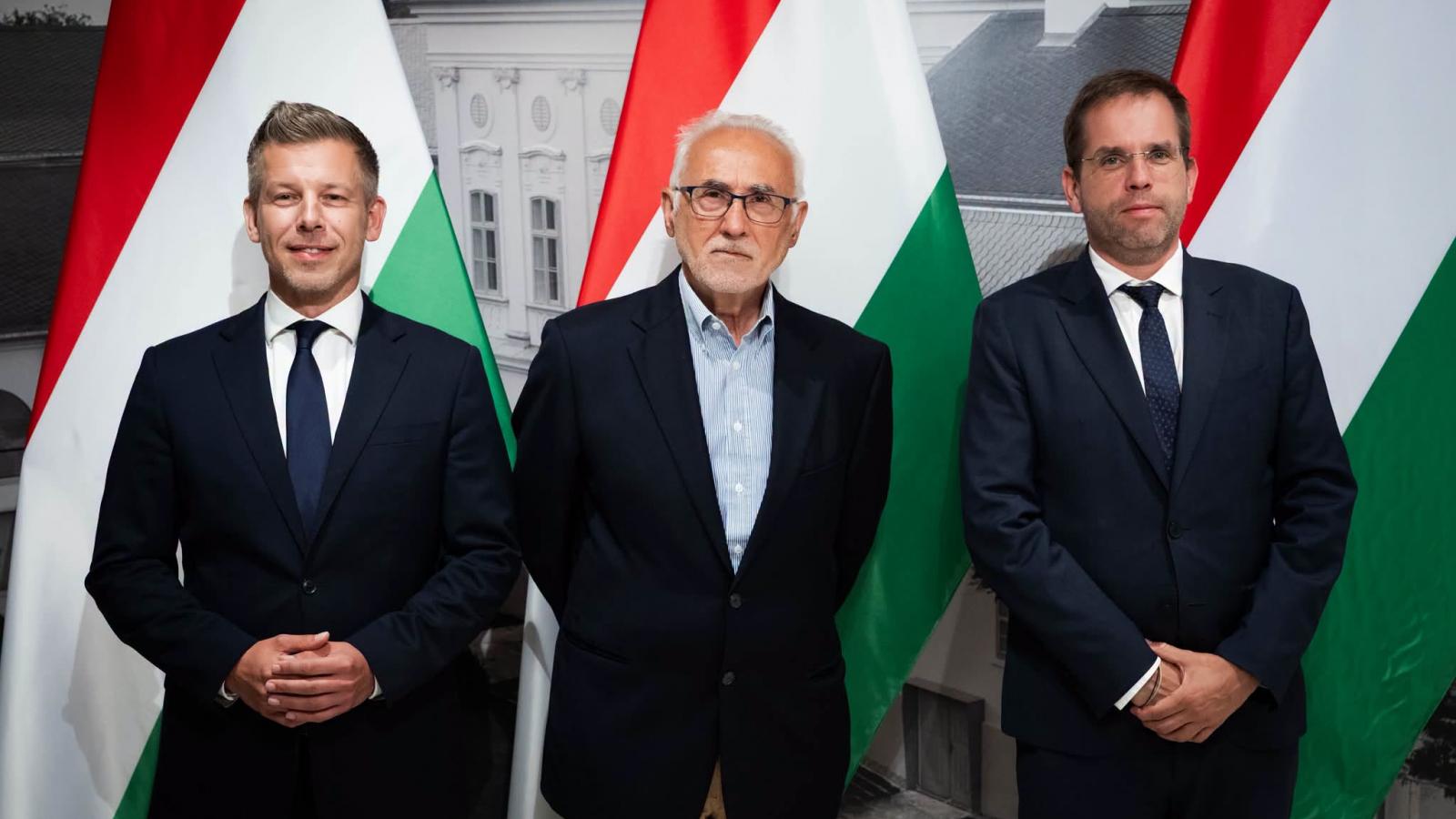 Magyar Péter, Romsics Ignác és Ruff Bálint