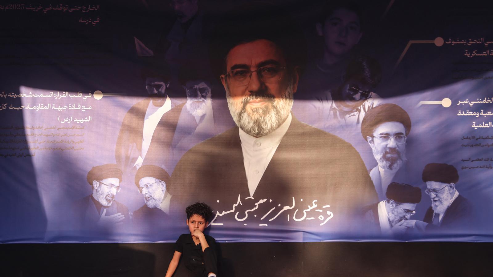 Modzstaba Hamenei ajatollah márciusi megválasztása óta nem jelent meg a nyilvánosság előtt