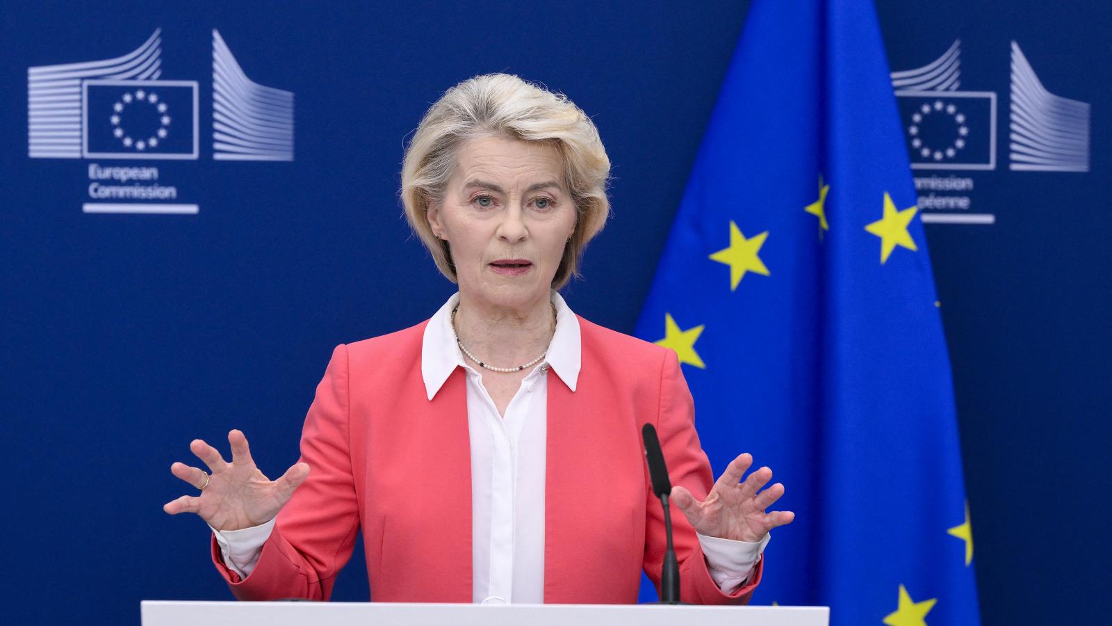 Ursula von der Leyen bizottsági elnök úgy véli, jobban kellene védeni az Európában előállított termékeket