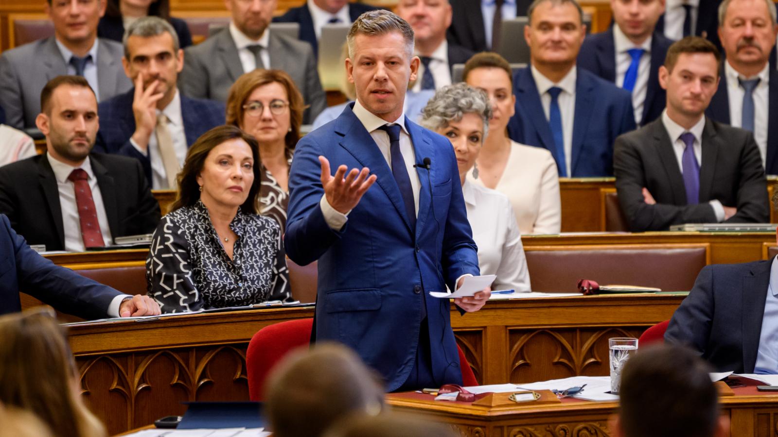 A Magyar Péter által választott jogi út önmagában a kormányváltó jogalkotás keretei között maradt