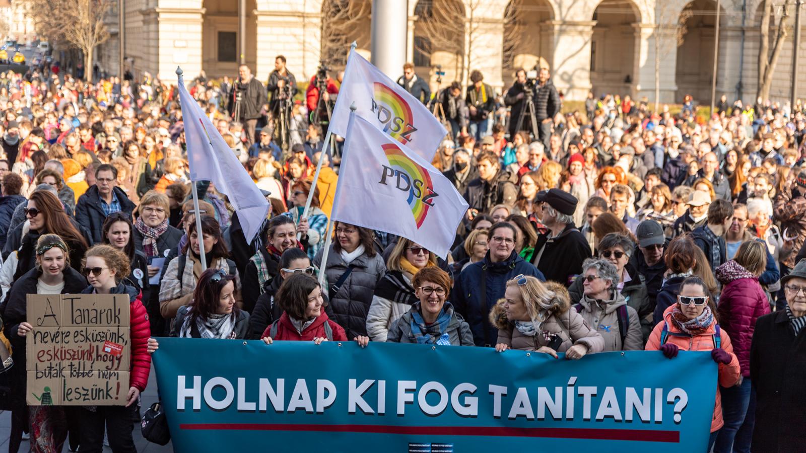 A szakszervezet célja, hogy az új tanévben legalább 500 új belépővel bővüljön a tagság