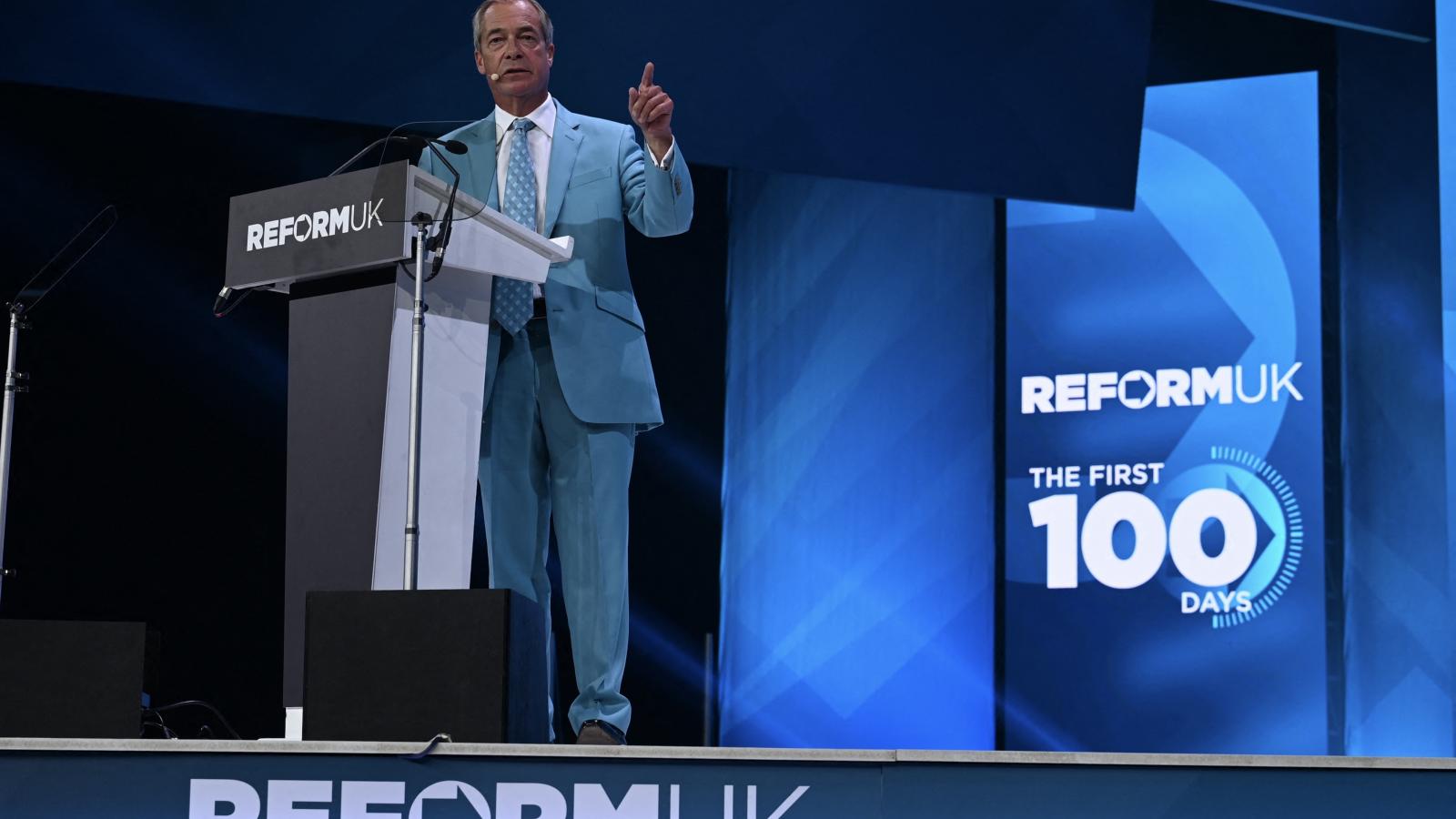 A Reform UK-t soha el nem hagyó gyanús pénzügyek ezúttal is beárnyékolták a Nigel Farage vezette mozgalom birminghami kongresszusát.
