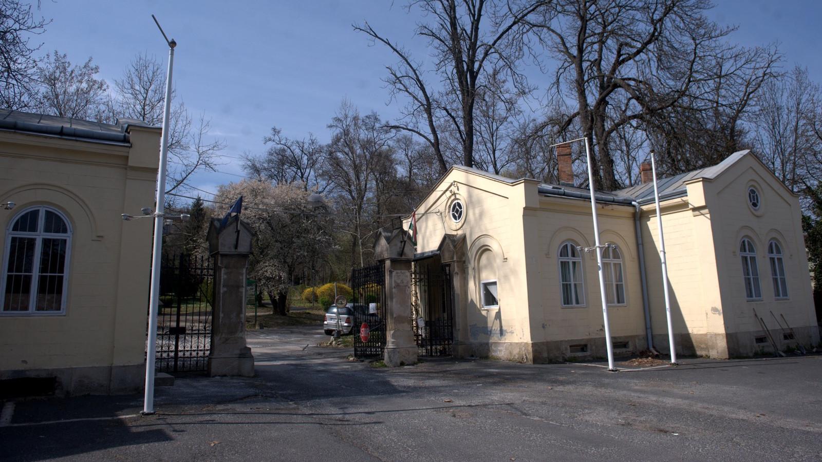 A jövő kapuja? A hajdani Lipót (OPNI) a nap nagy részében megközelíthetetlen FOTÓ: TÓTH GERGŐ