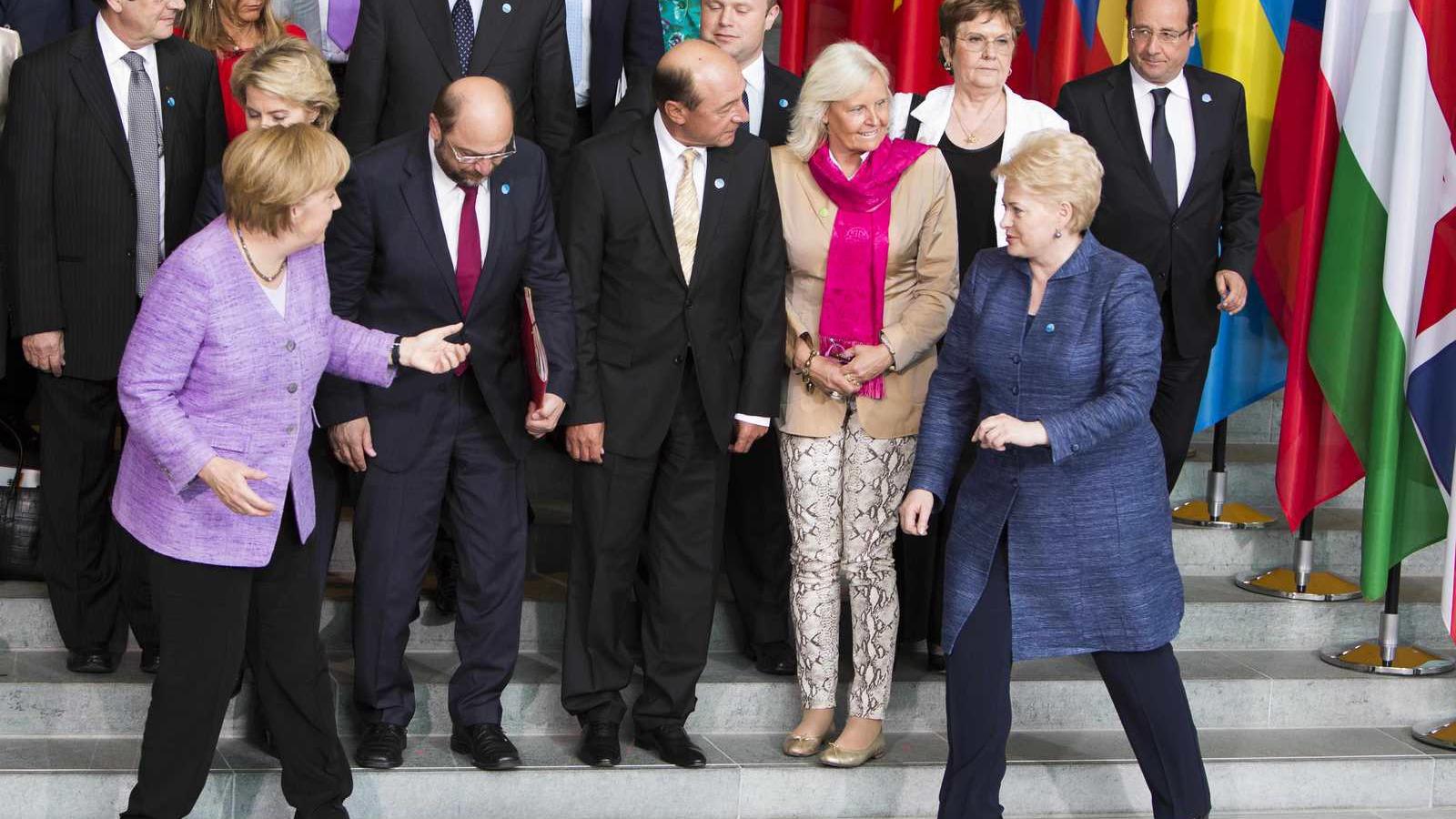 Dalia Grybauskaitė litván elnök (jobbra elöl) a vilniusi keleti partnerségi csúcs háziasszonya FOTÓ: EUROPRESS/GETTY IMAGES