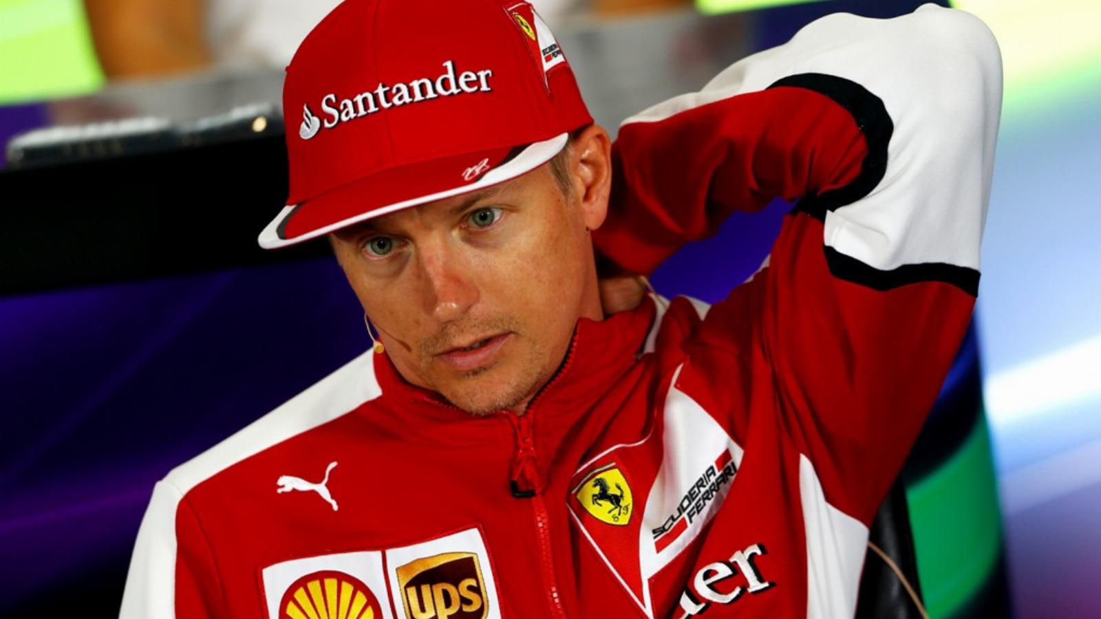 Kimi Räikkönen joggal vakarhatja a fejét FOTÓ: EUROPRESS/GETTY IMAGES/CHARLES COATES