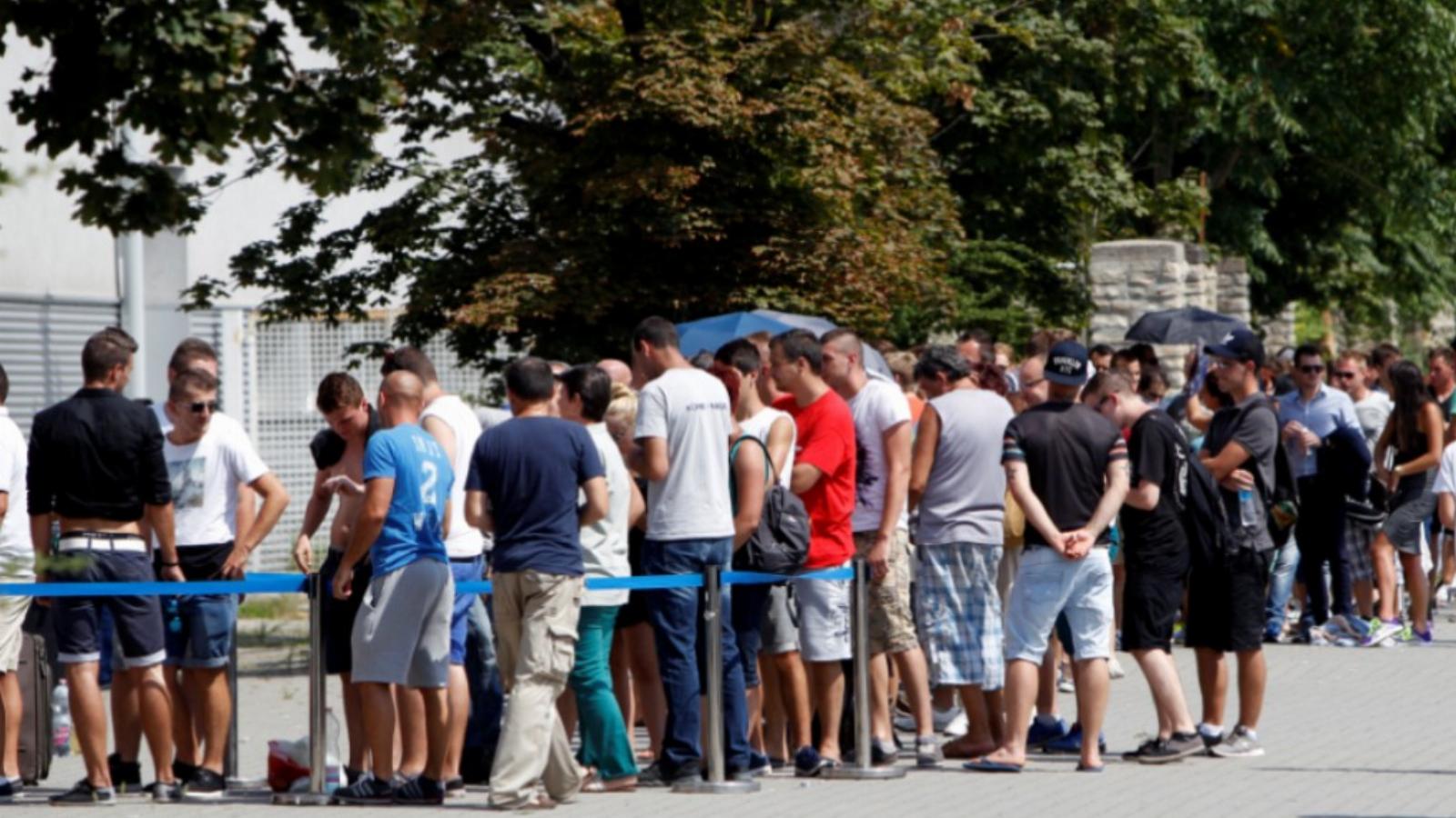 Nagy volt az érdeklődés a jegyek iránt FOTÓ: SZALMÁS PÉTER